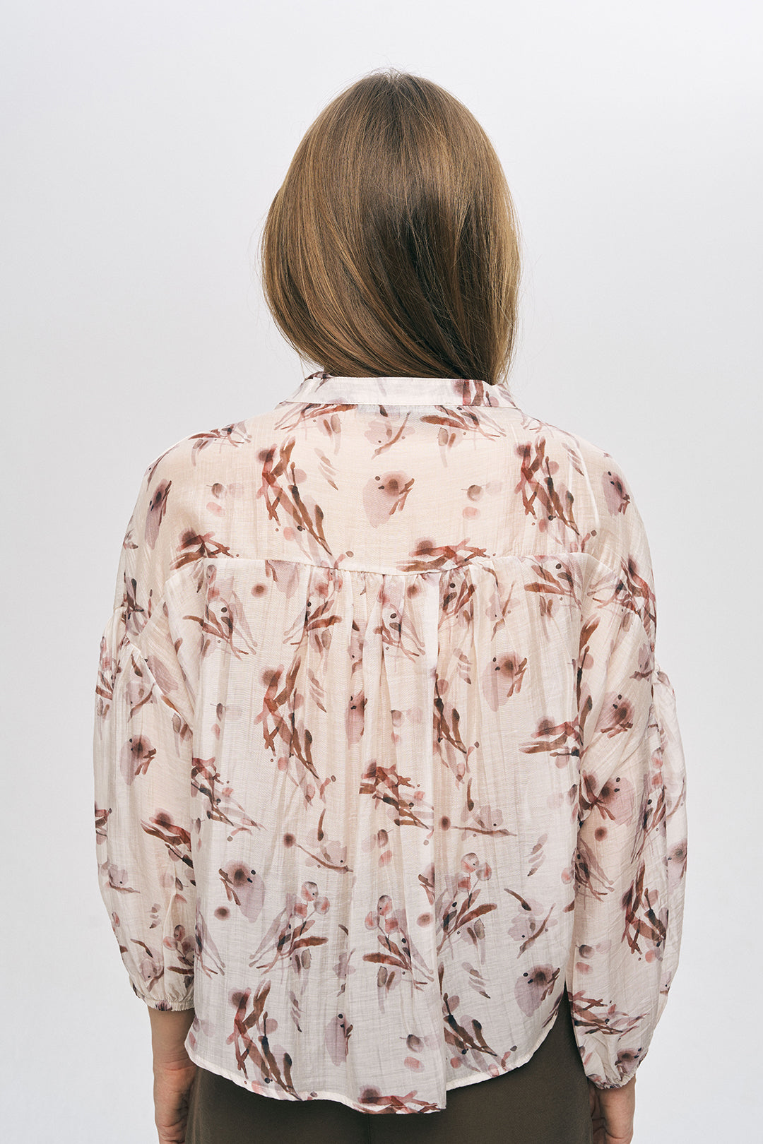 Uzun Kollu Çiçekli Transparan Gömlek