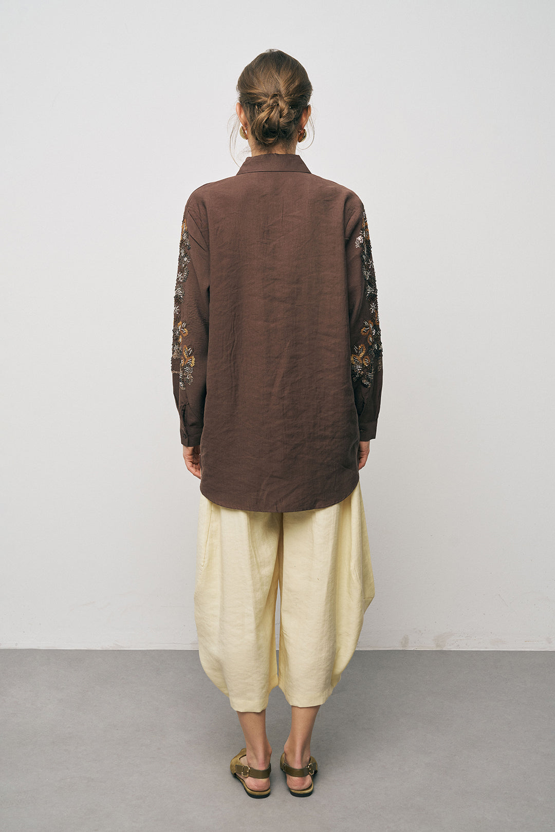 Orfeonegro Kahve Pul ve Boncuk İşlemeli Oversize Gömlek