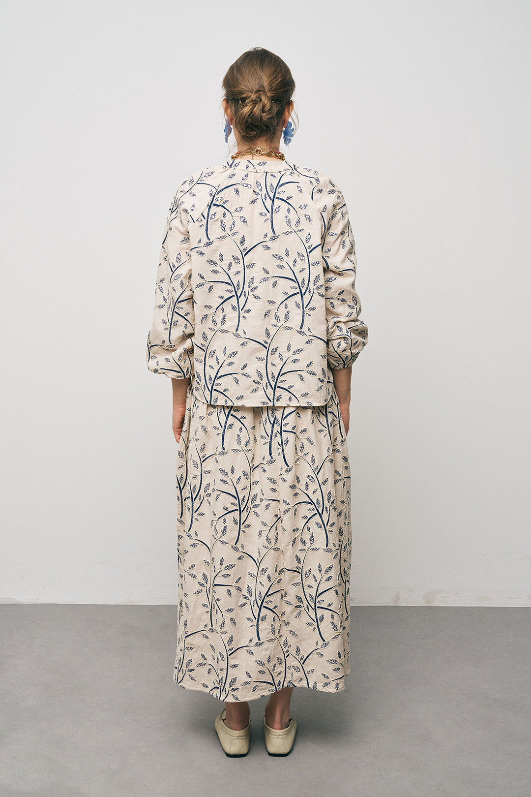 Nakış İşlemeli Balon Kol Tasarım Bluz Laci