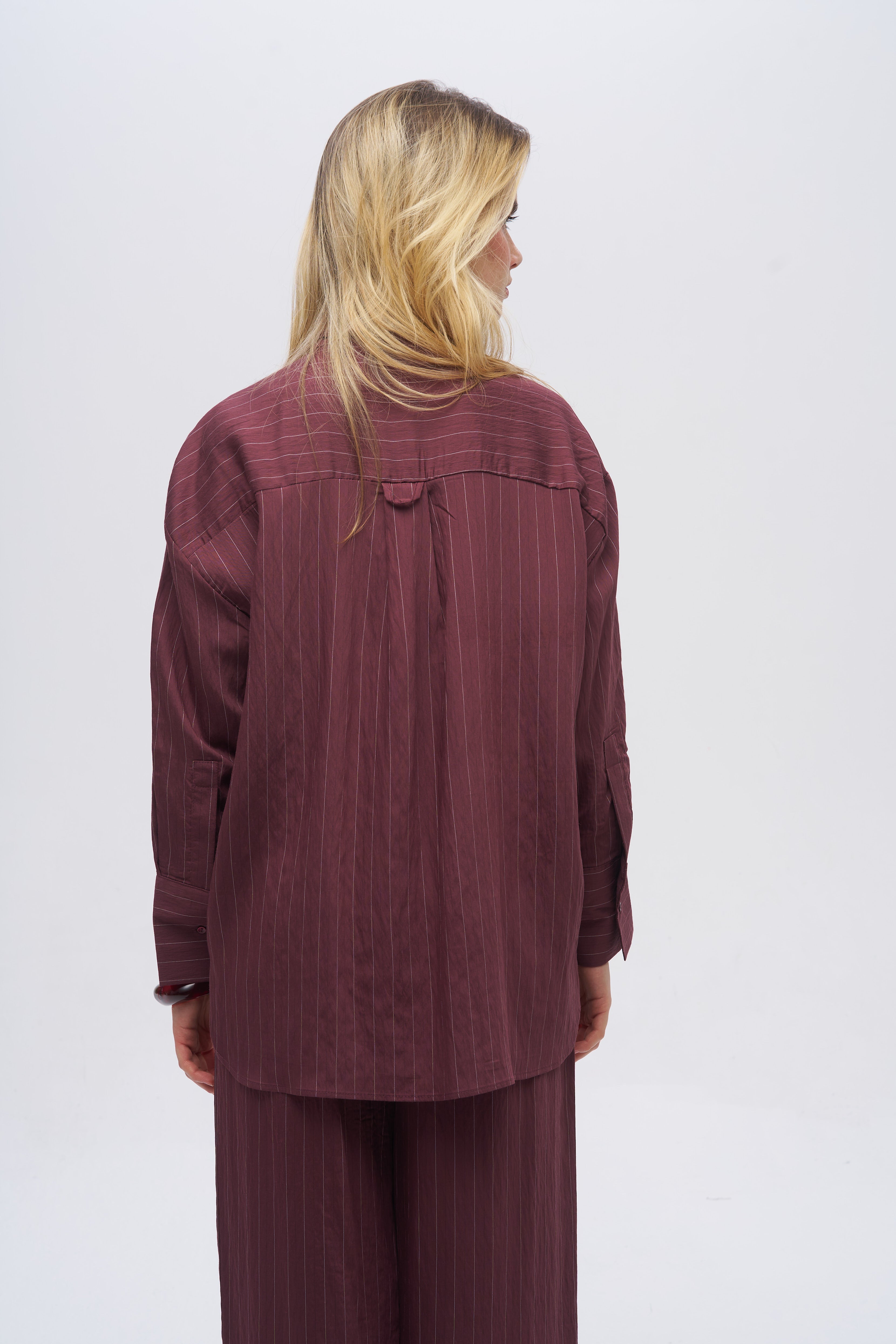 Yakası Fiyonk Bağlamalı Oversize Dökümlü Çizgili Gömlek Bordo