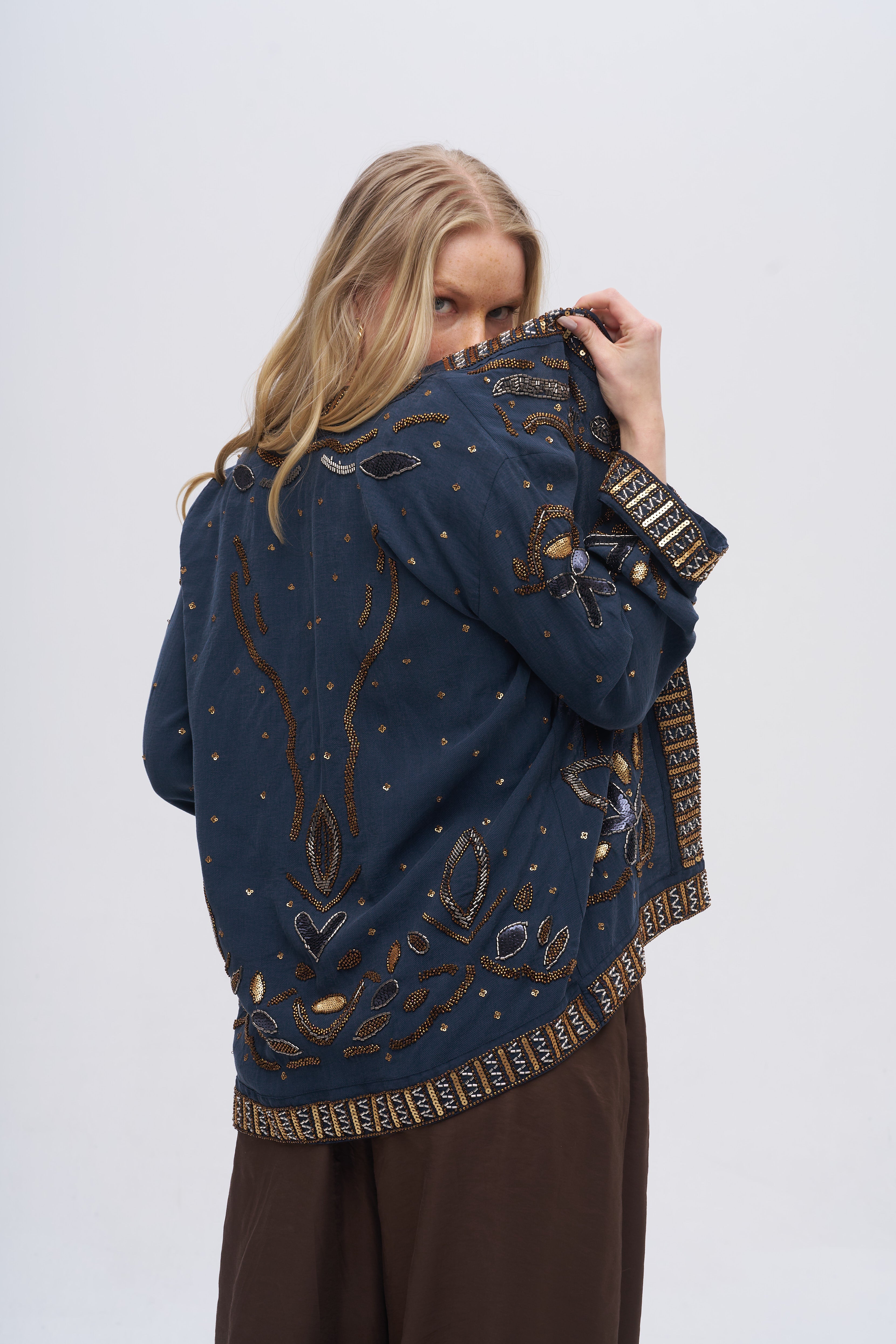 Boncuk ve Pul İşlemeli Laci Tencel Kimono