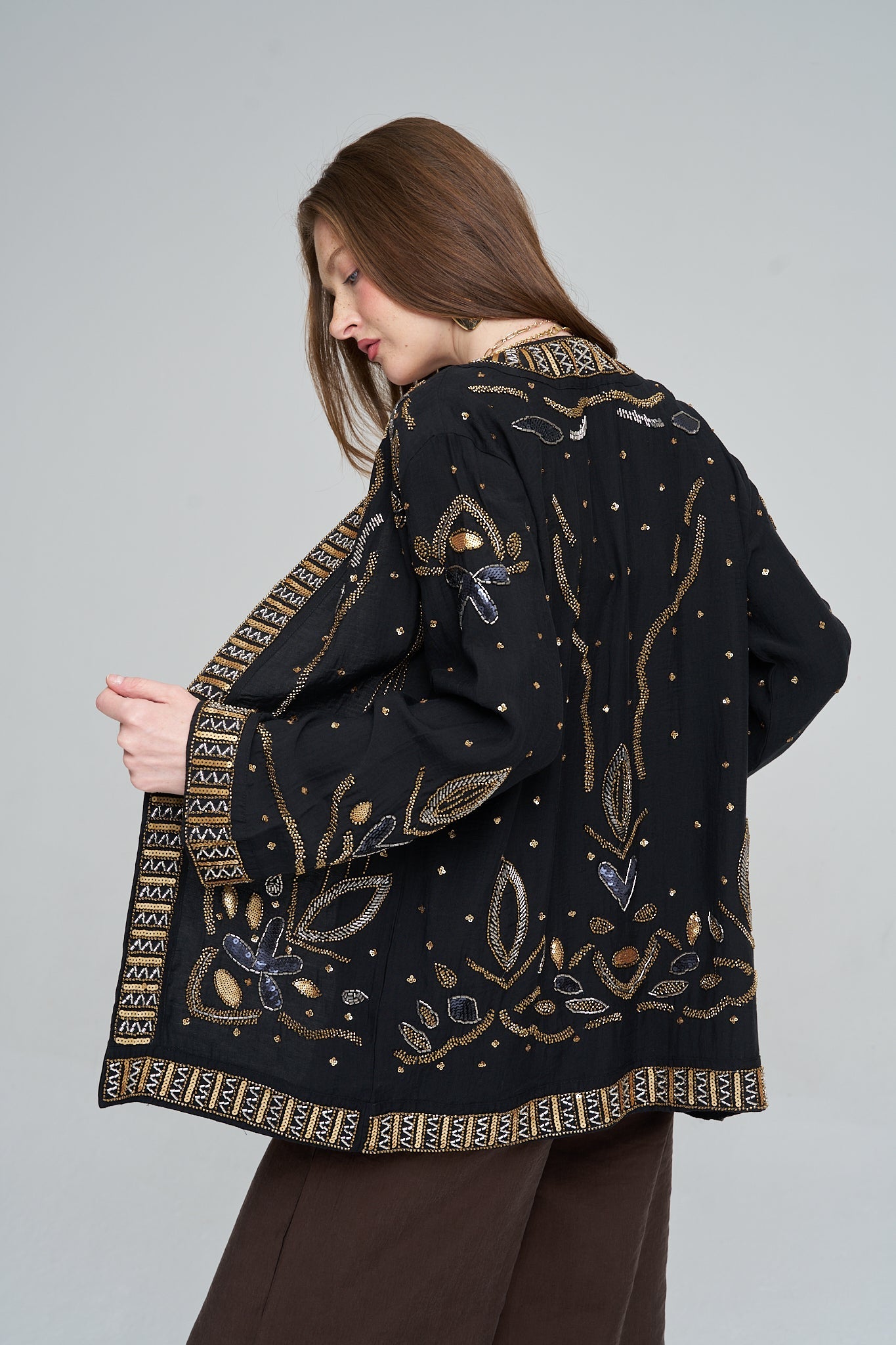 Boncuk ve Pul İşlemeli Siyah Tencel Kimono ORFEONEGRO