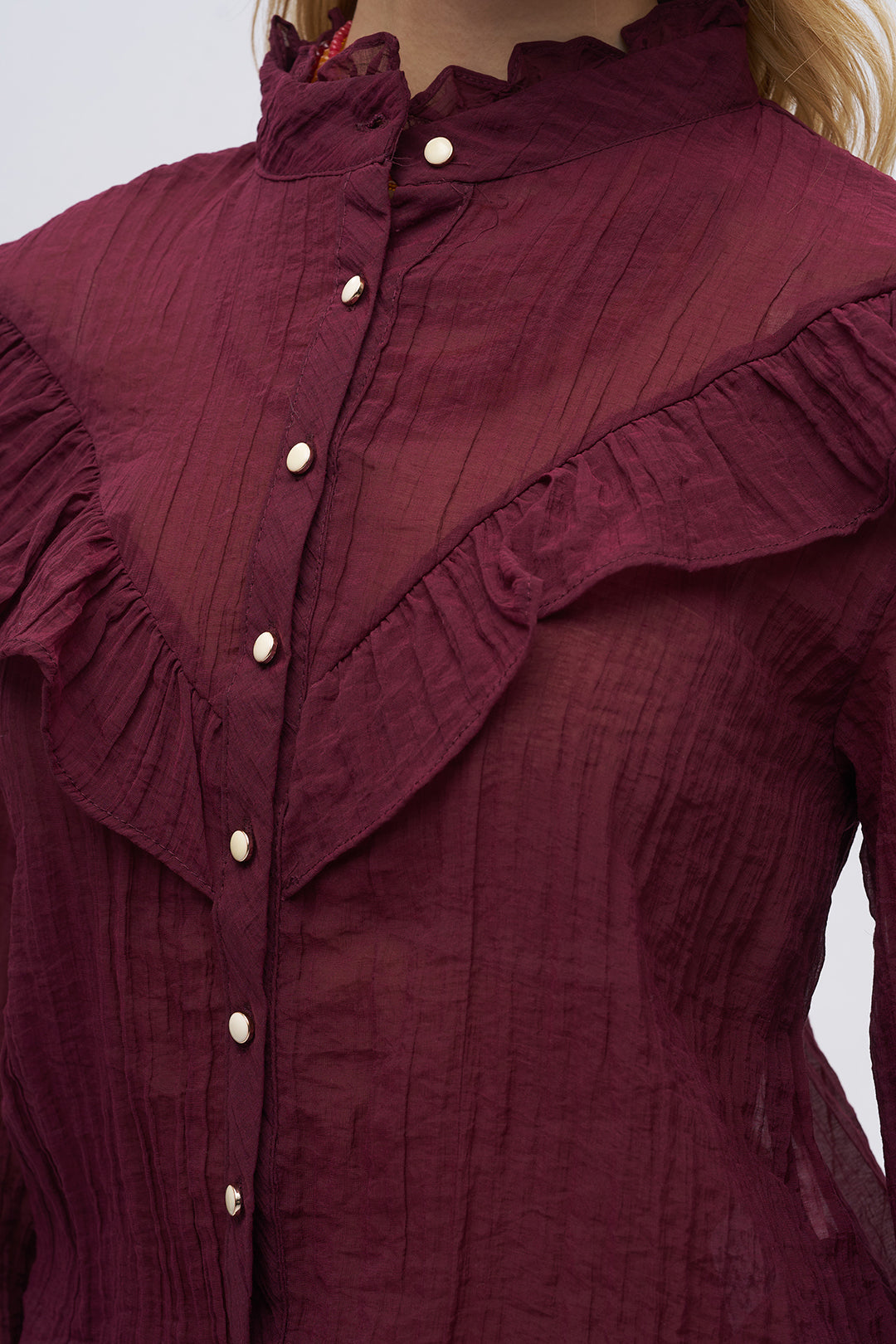 Bordo Fırfır Detaylı Dik Yaka Bluz