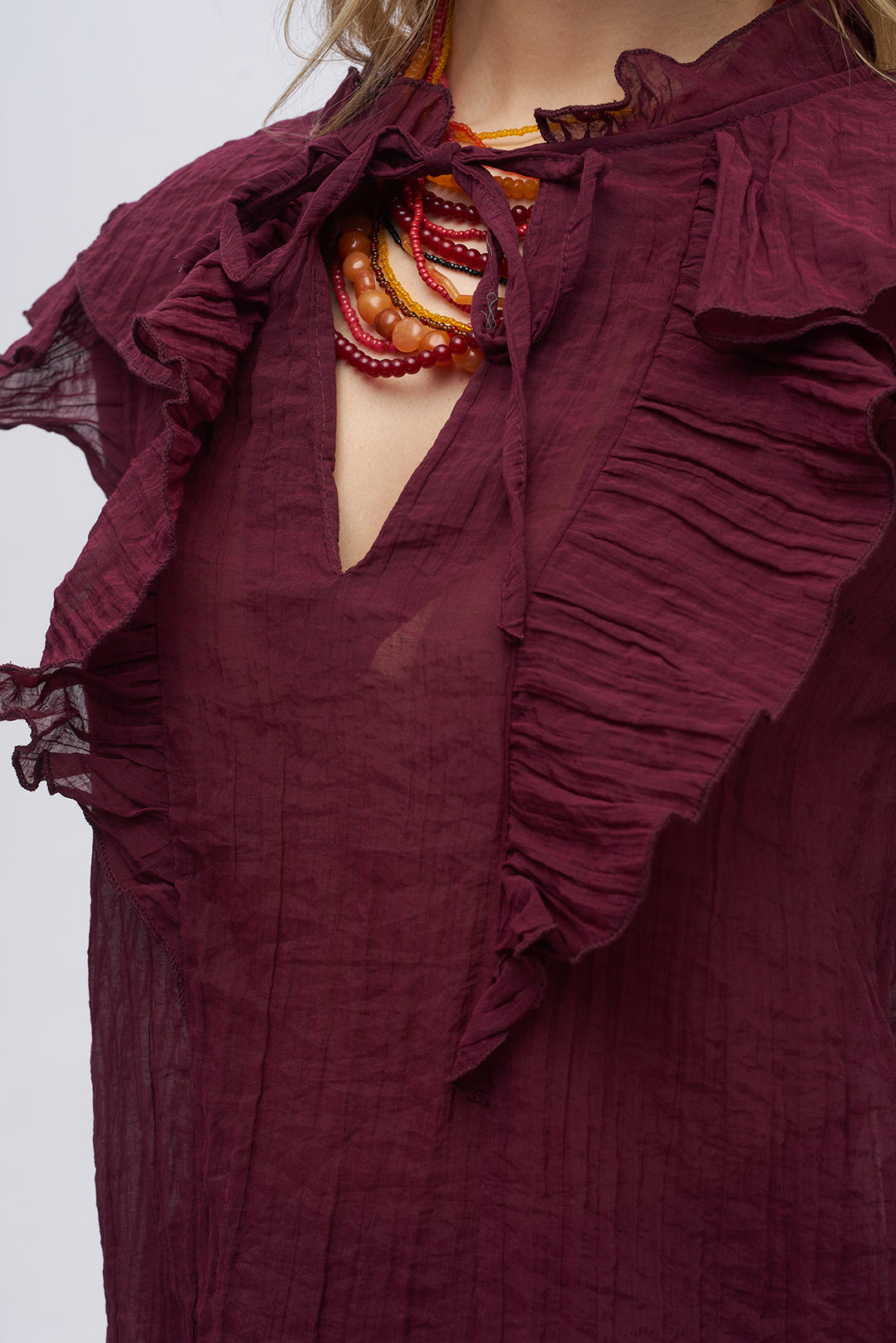 Fırfır Detaylı Yaka Bağlamalı Bordo Bluz