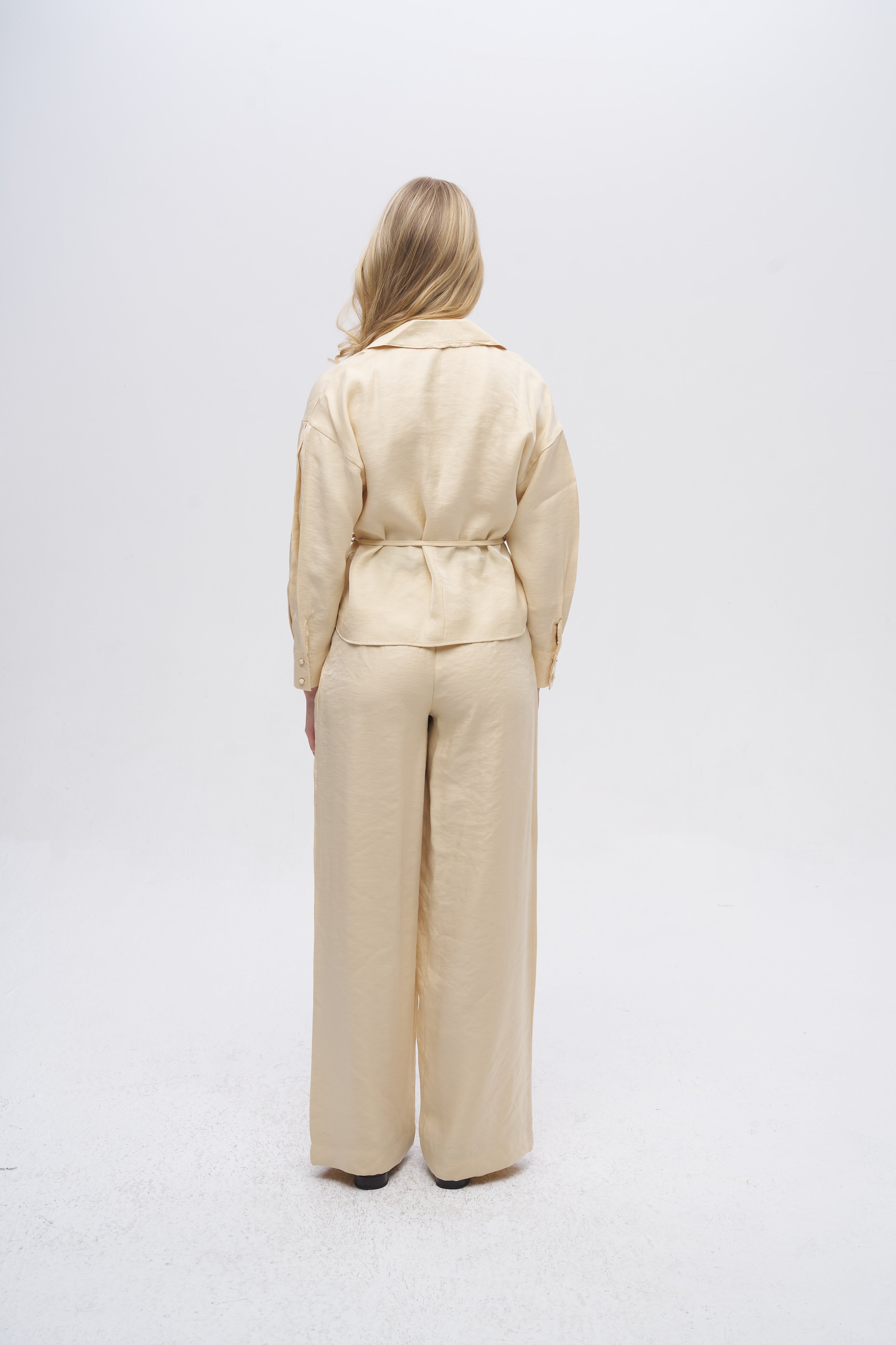 Toptan Kadın Sarı İpeksi Dokulu Bağlamalı Gömlek