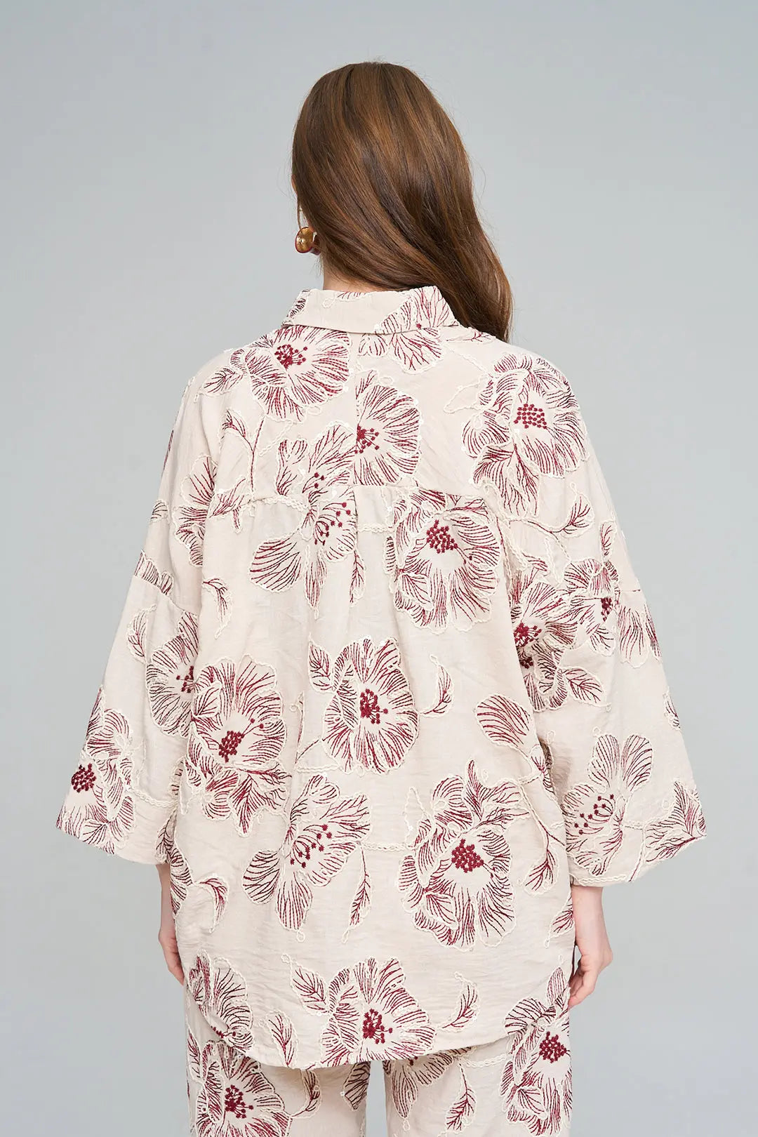 Çiçek Nakışlı ve Payet Detaylı Oversize Gömlek Bordo ORFEONEGRO