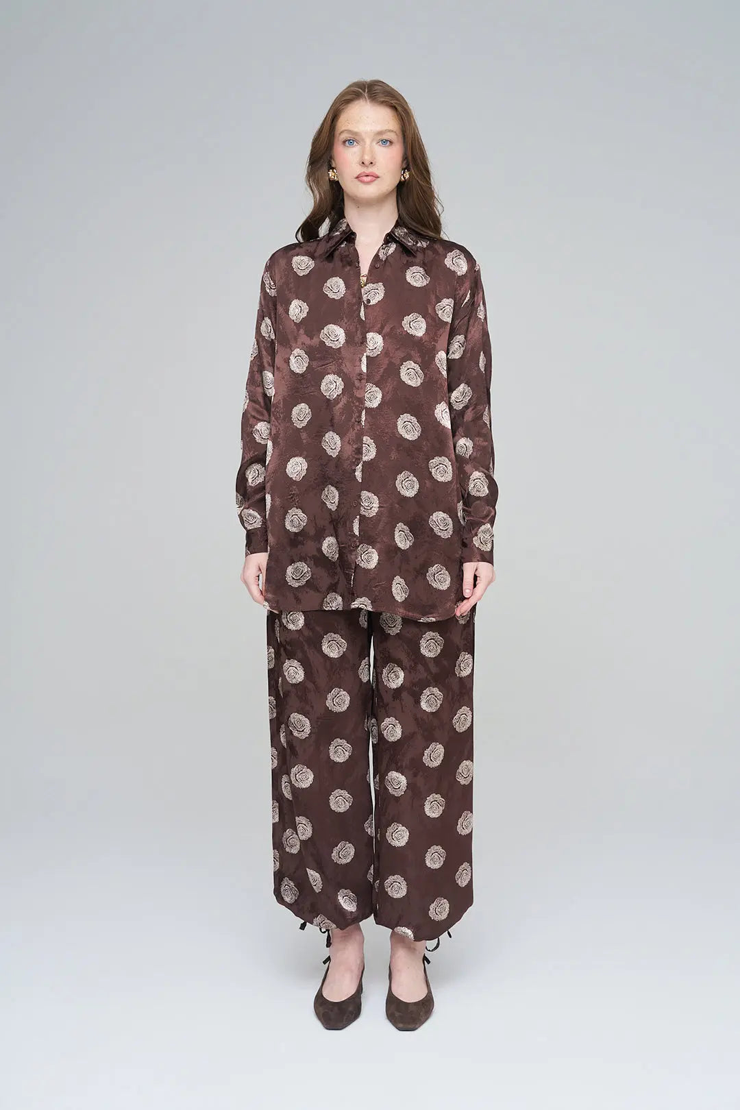 Orfeonegro Gül Desenli Oversize Kadın Gömlek Kahverengi ORFEONEGRO