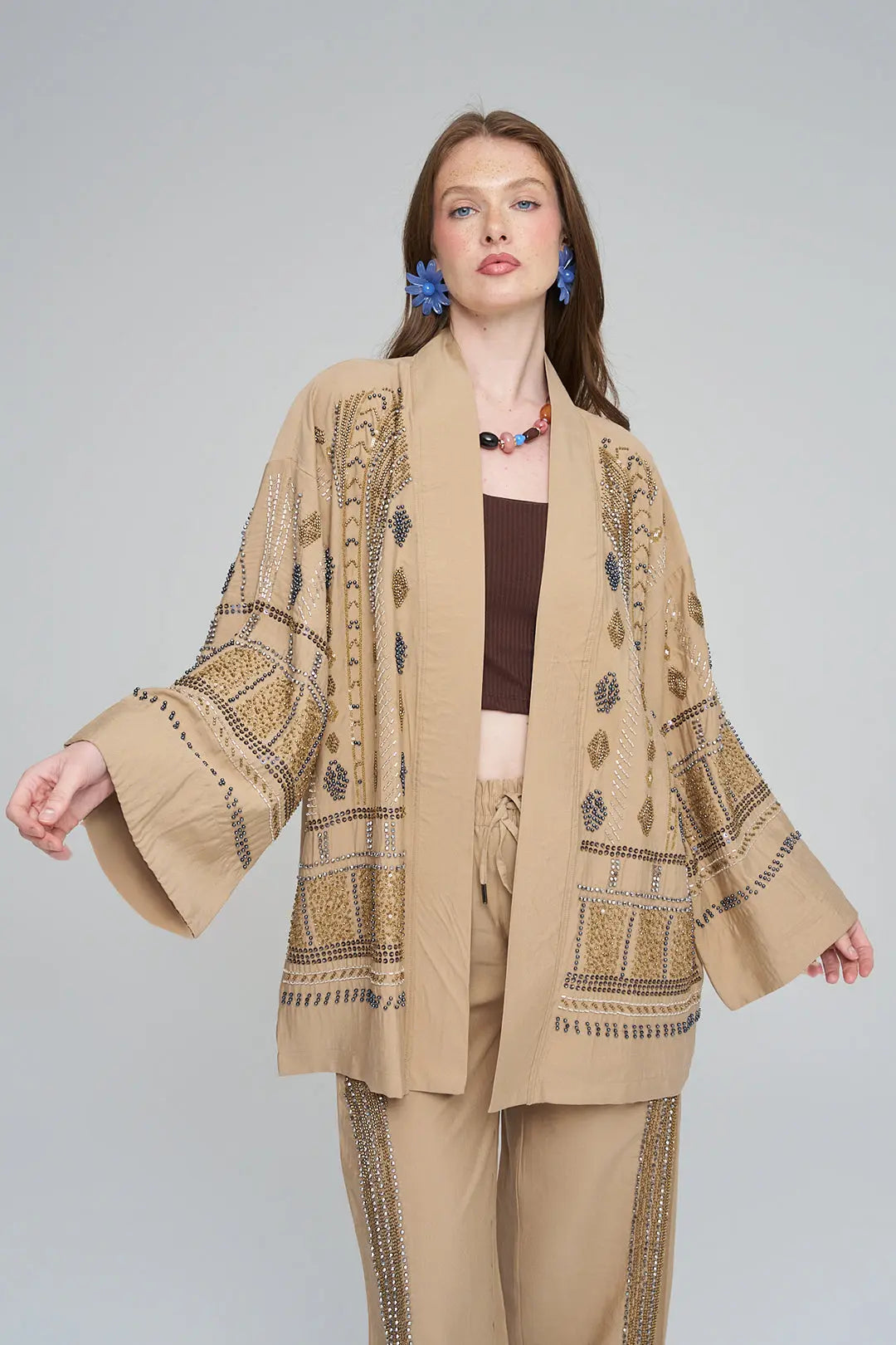 Yoğun Boncuk İşlemeli Oversize Tencel Kimono Karamel ORFEONEGRO
