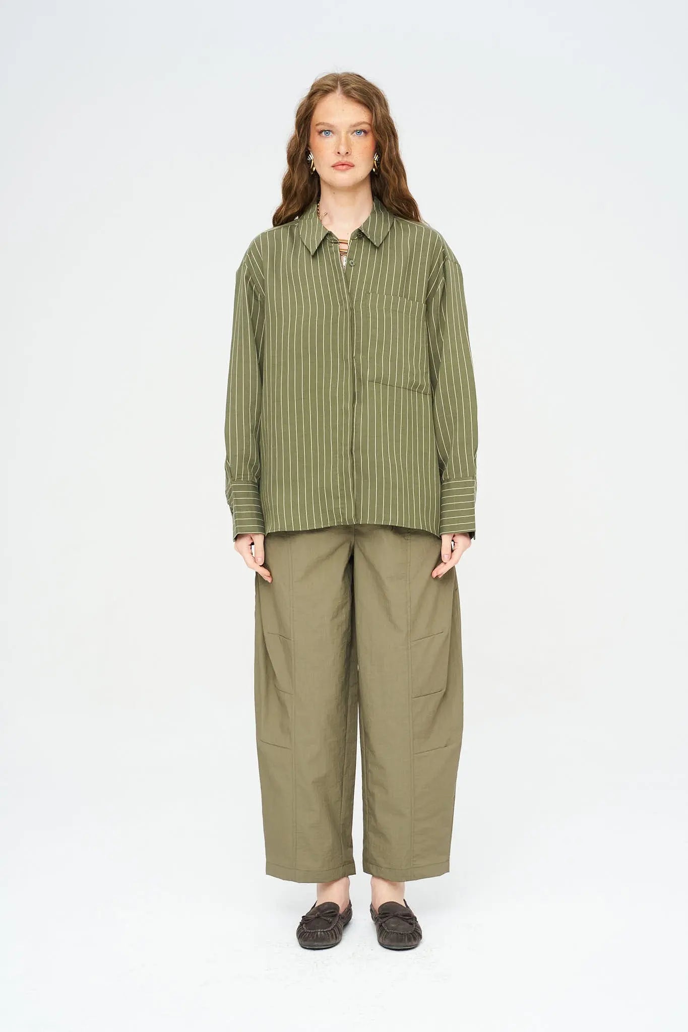Tek Cepli Tencel Karışımlı Oversize Gömlek Haki ORFEONEGRO