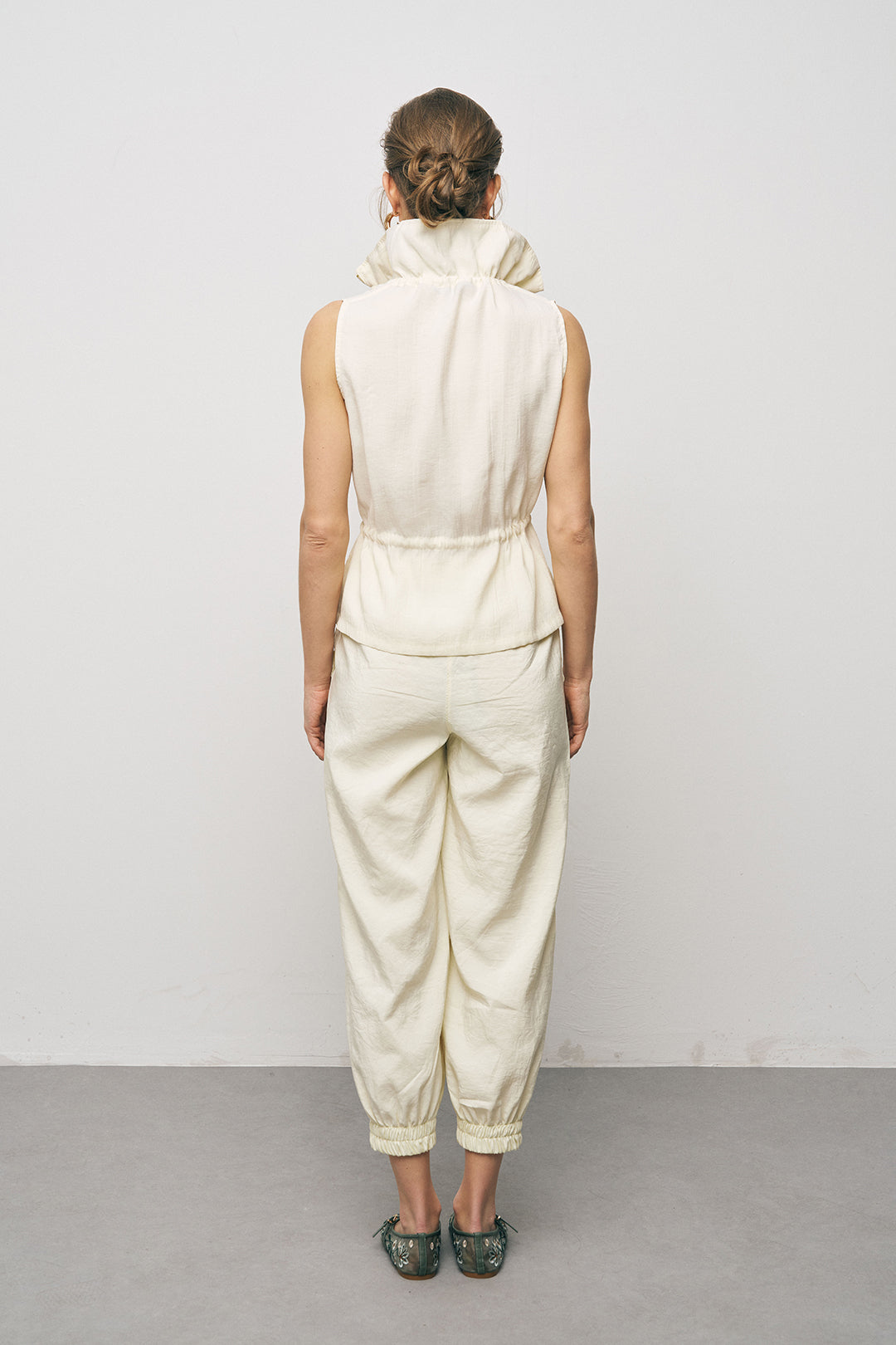 Dik Yakalı Rahat Kesim Sarı Yelek