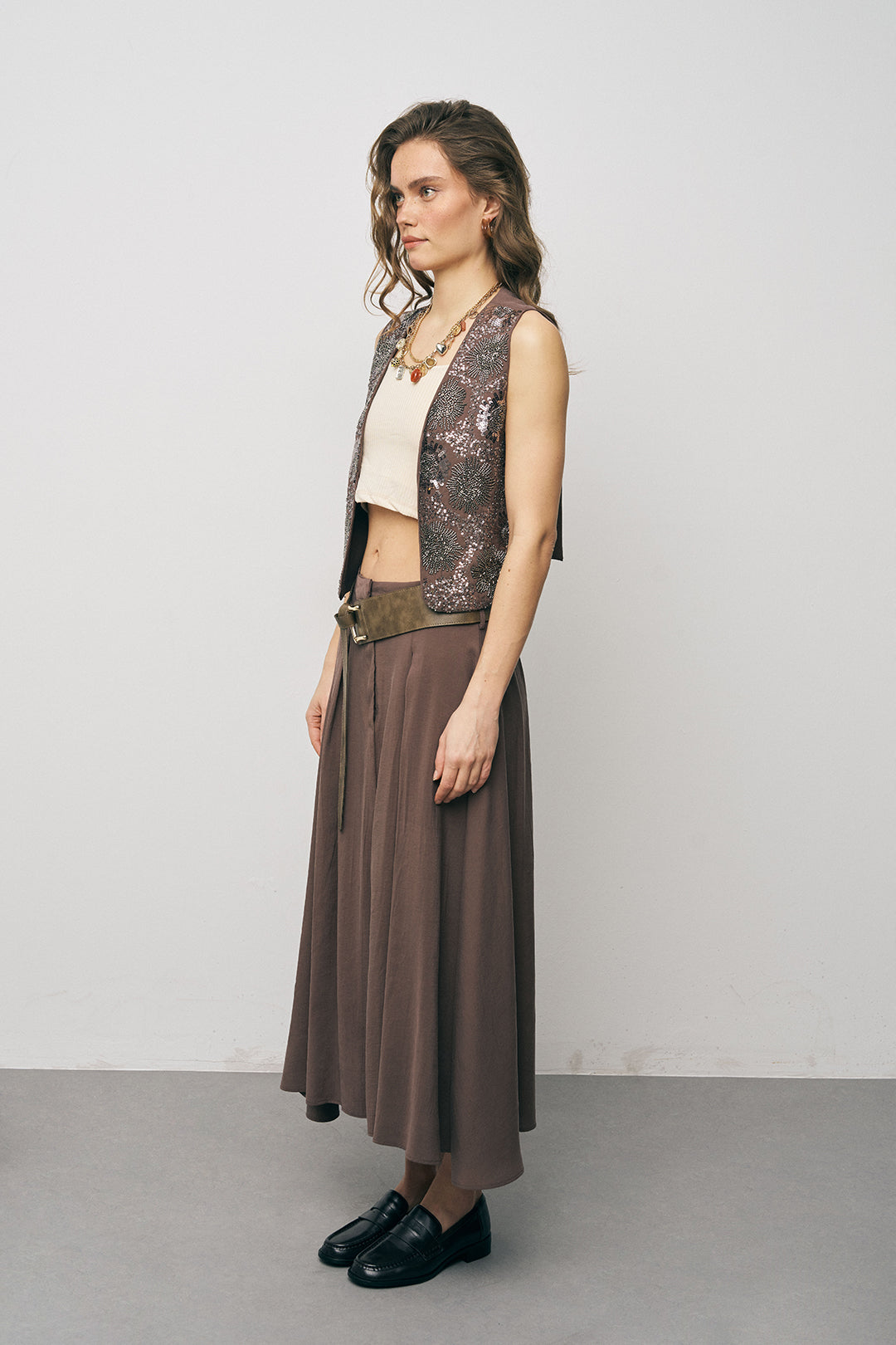 Orfeonegro İşleme ve Pul Detaylı Kahve Kısa Yelek