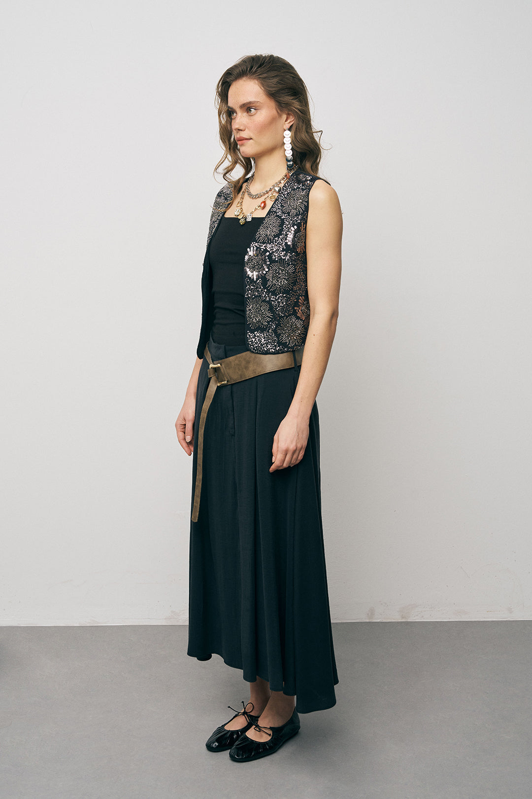 Orfeonegro İşleme ve Pul Detaylı Siyah Kısa Yelek