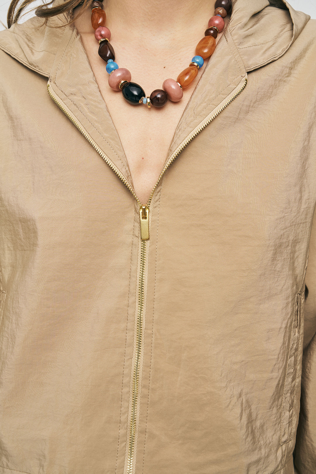 Orfeonegro Bej Kapüşonlu Fermuarlı Lastikli Bel Detaylı Crop Ceket