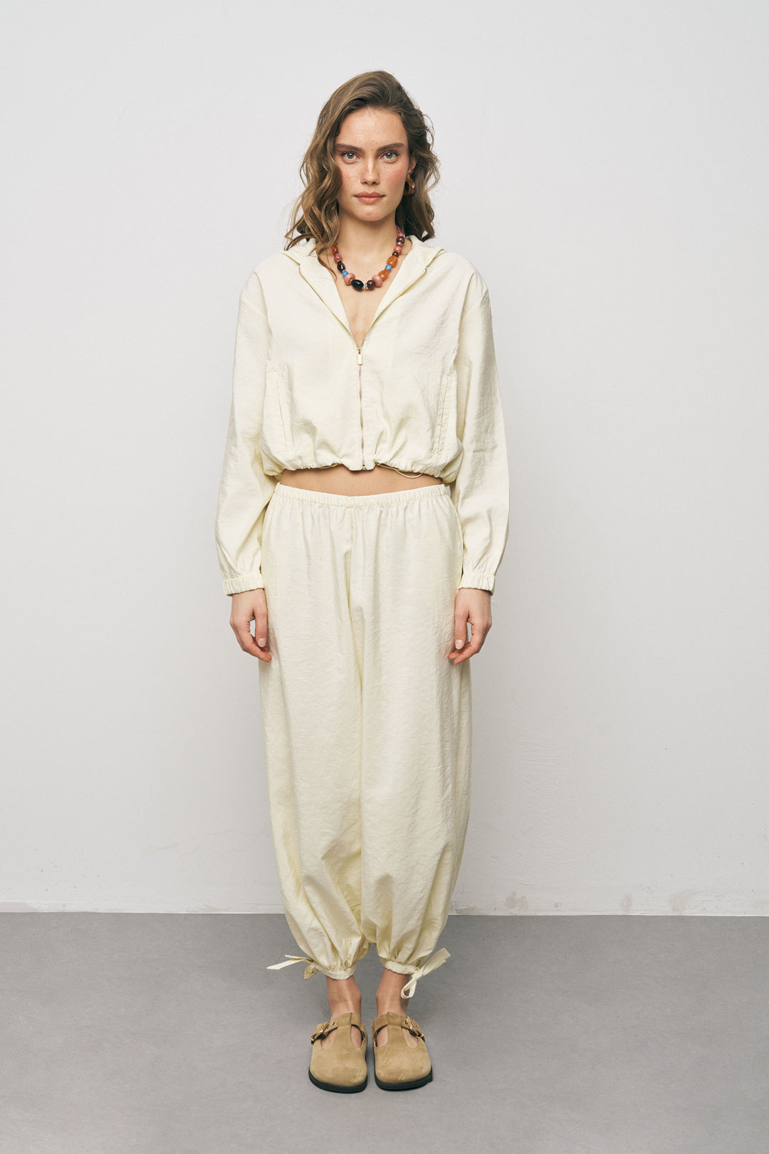 Orfeonegro Sarı Kapüşonlu Fermuarlı Lastikli Bel Detaylı Crop Ceket