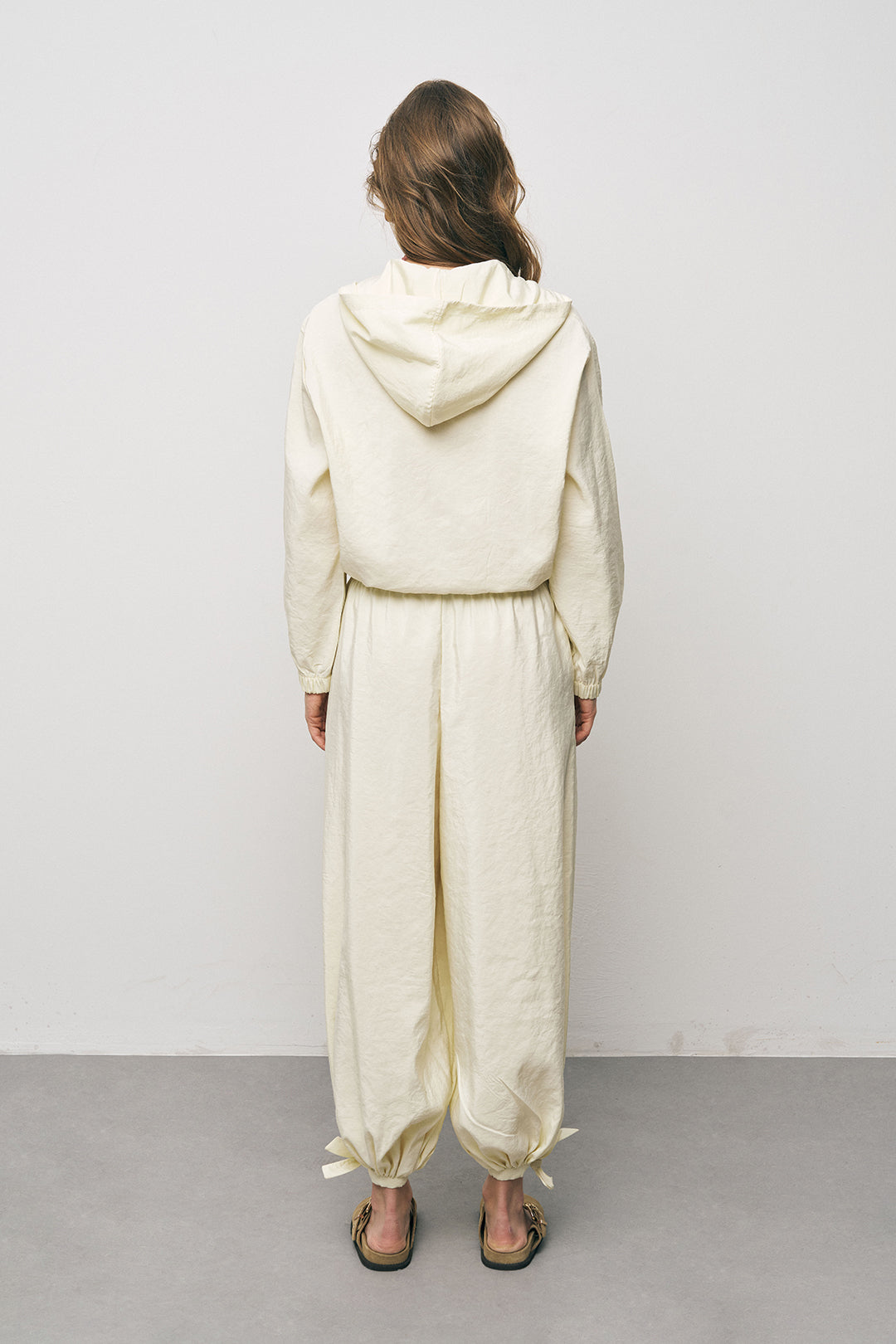 Orfeonegro Sarı Kapüşonlu Fermuarlı Lastikli Bel Detaylı Crop Ceket