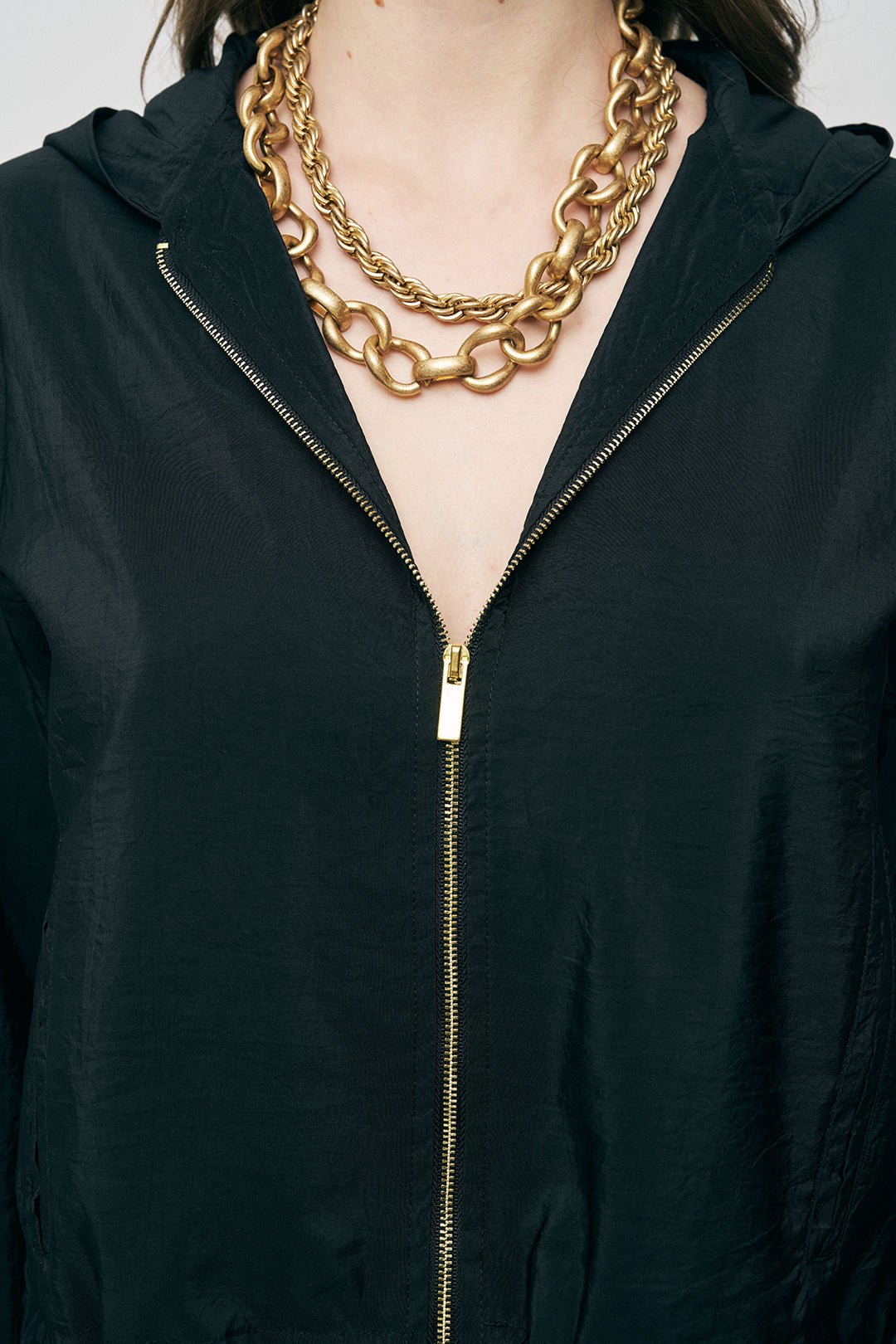 Orfeonegro Siyah Kapüşonlu Fermuarlı Lastikli Bel Detaylı Crop Ceket