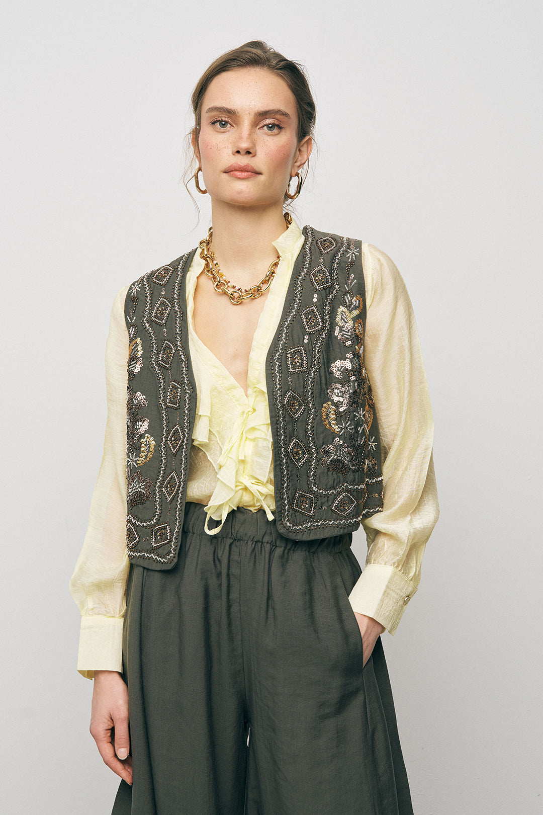 Orfeonegro Boncuk ve Nakışlı Kısa Haki Yelek