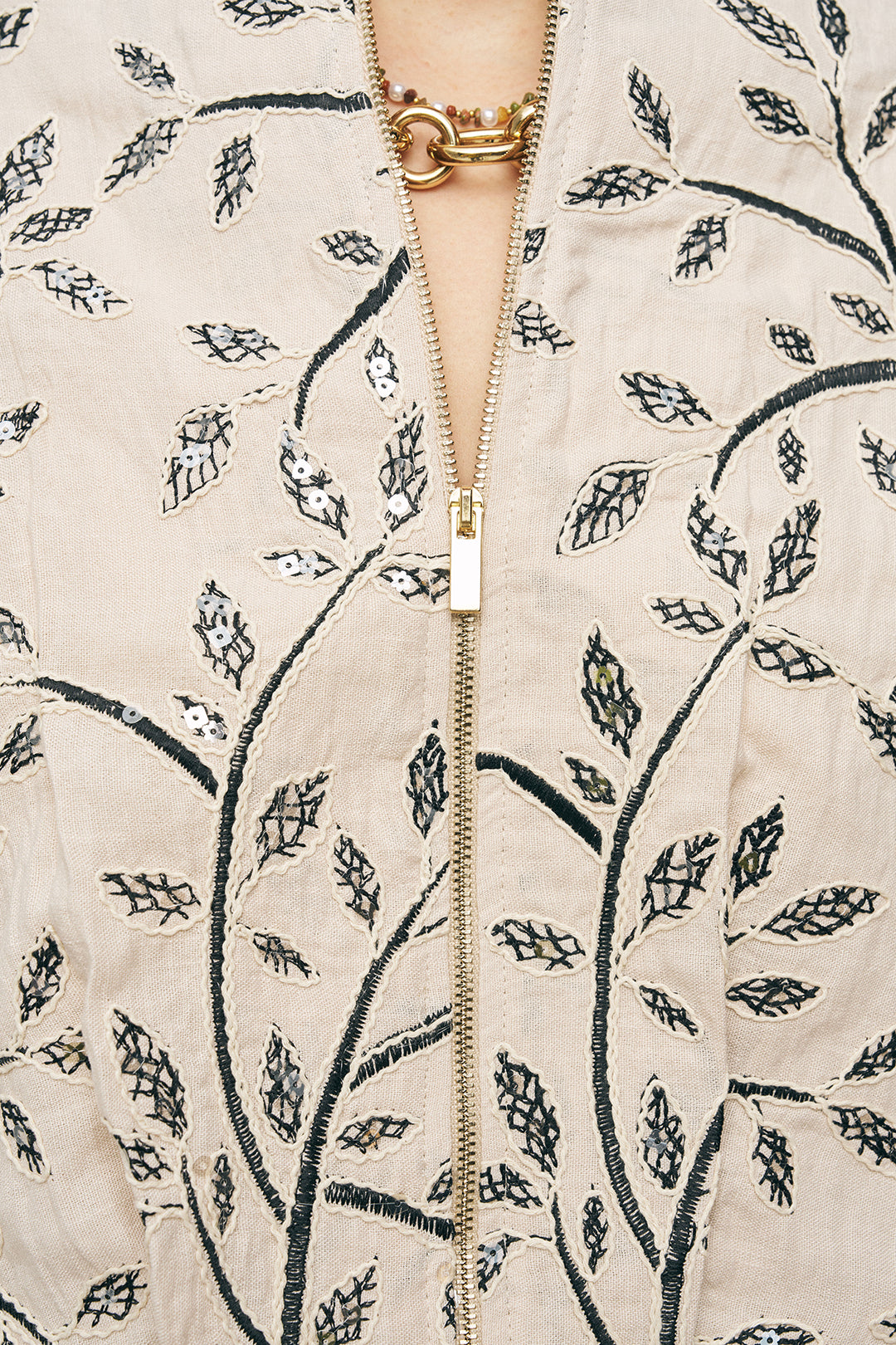 Orfeonegro Yaprak Nakışlı Fermuarlı Crop Tasarım Siyah Ceket