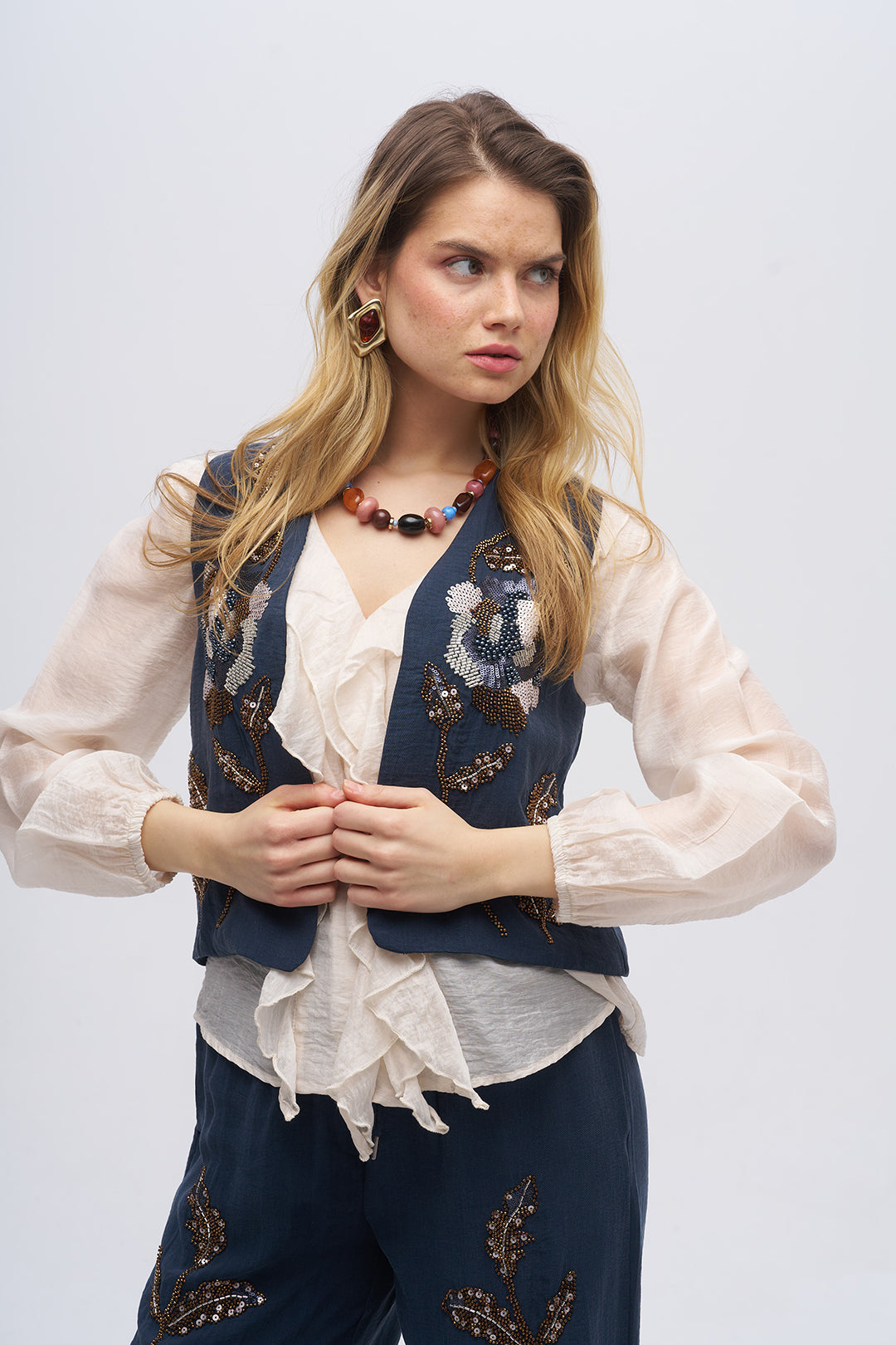 Toptan Kadın Boncuk İşlemeli Tencel Yelek