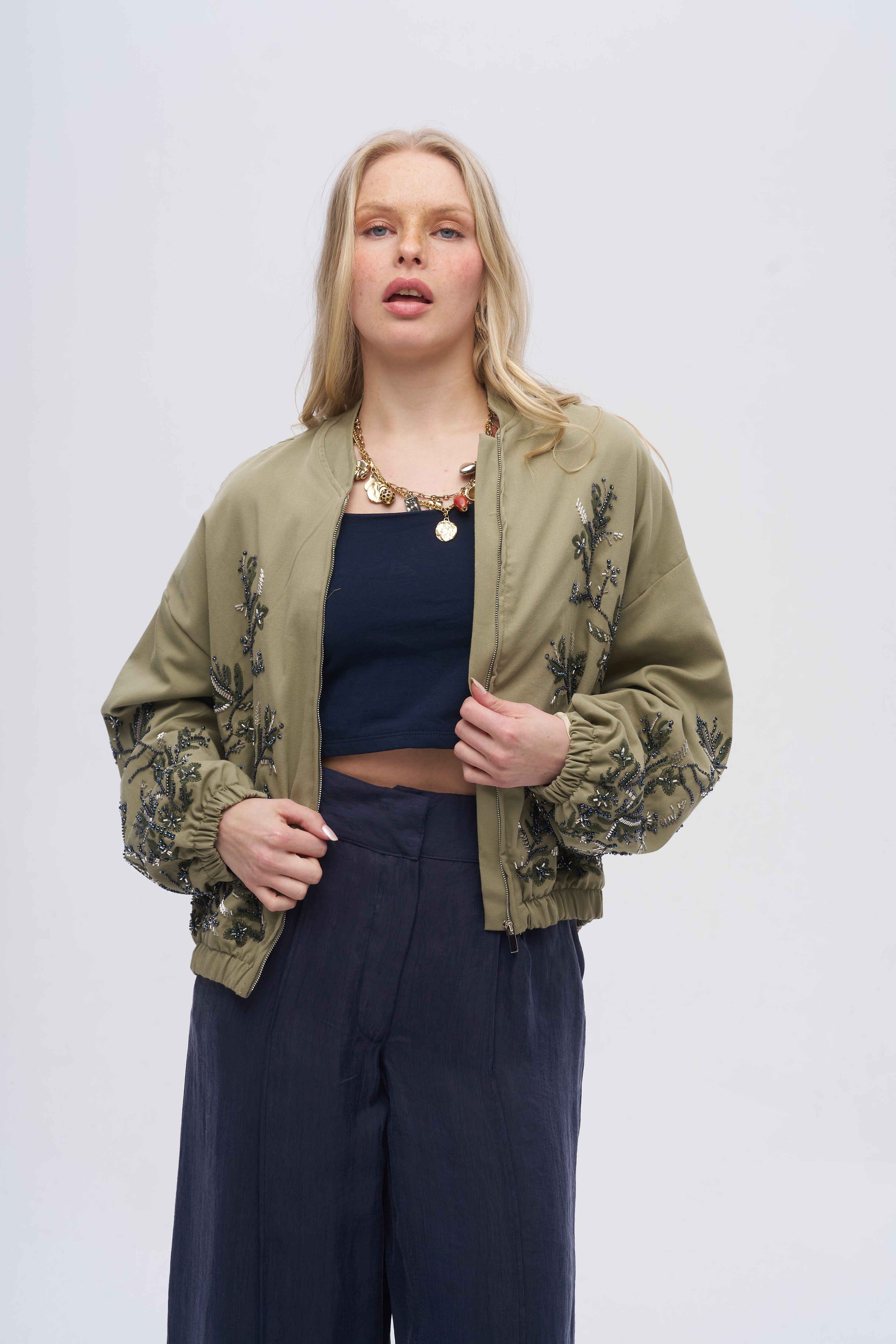 Taşlı ve Nakışlı Bomber Ceket Yeşil