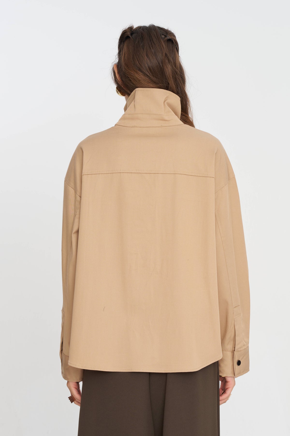 Toptan Düğme Detaylı Tencel Karışımlı Kadın Ceket Bej