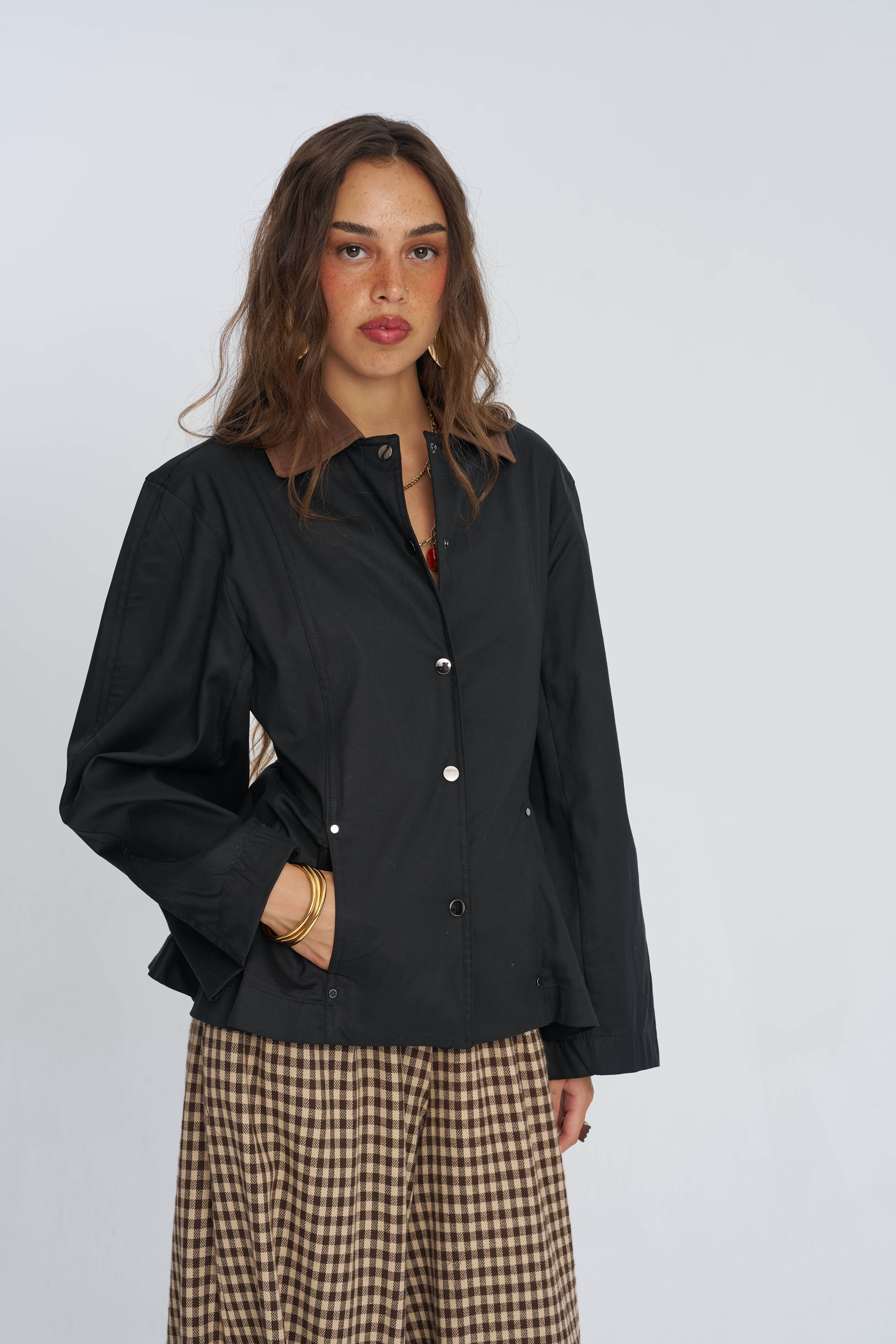 Toptan Kontrast Yakalı Tencel Karışımlı Kadın Ceket Siyah