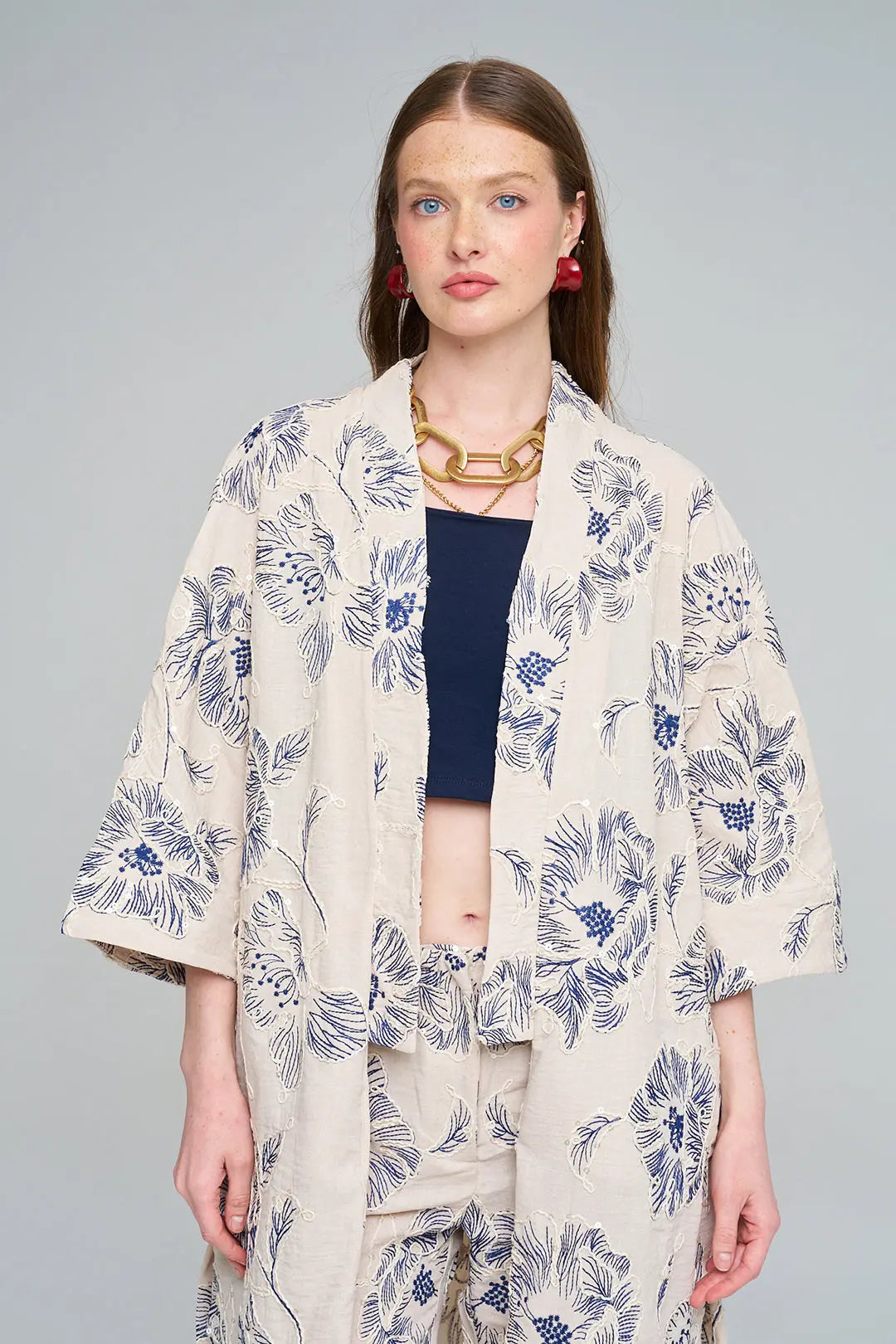 Çiçek Nakışlı ve Payet Detaylı Oversize Kimono Laci ORFEONEGRO