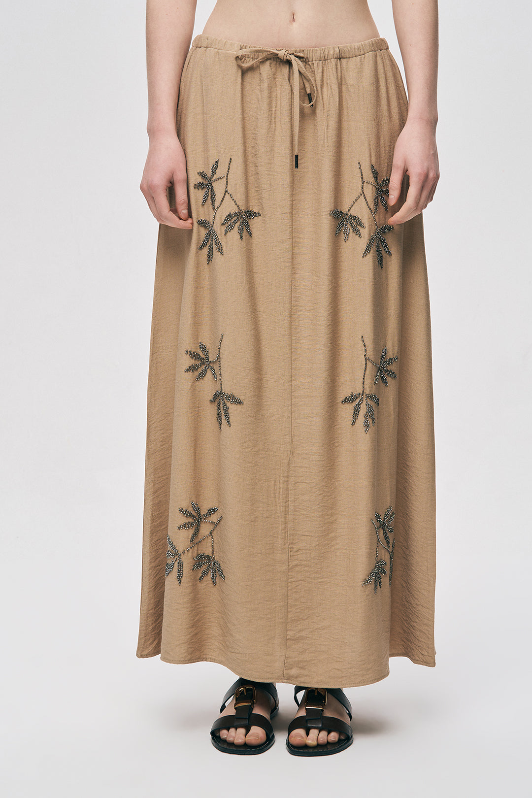 Orfeonegro Bej Yaprak Nakışlı Beli Bağcıklı Uzun Maxi Etek