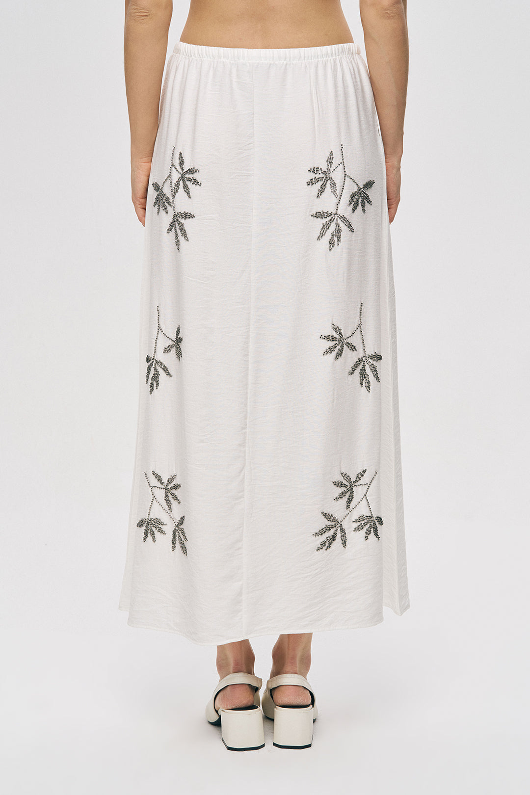 Orfeonegro Ekru Yaprak Nakışlı Beli Bağcıklı Uzun Maxi Etek