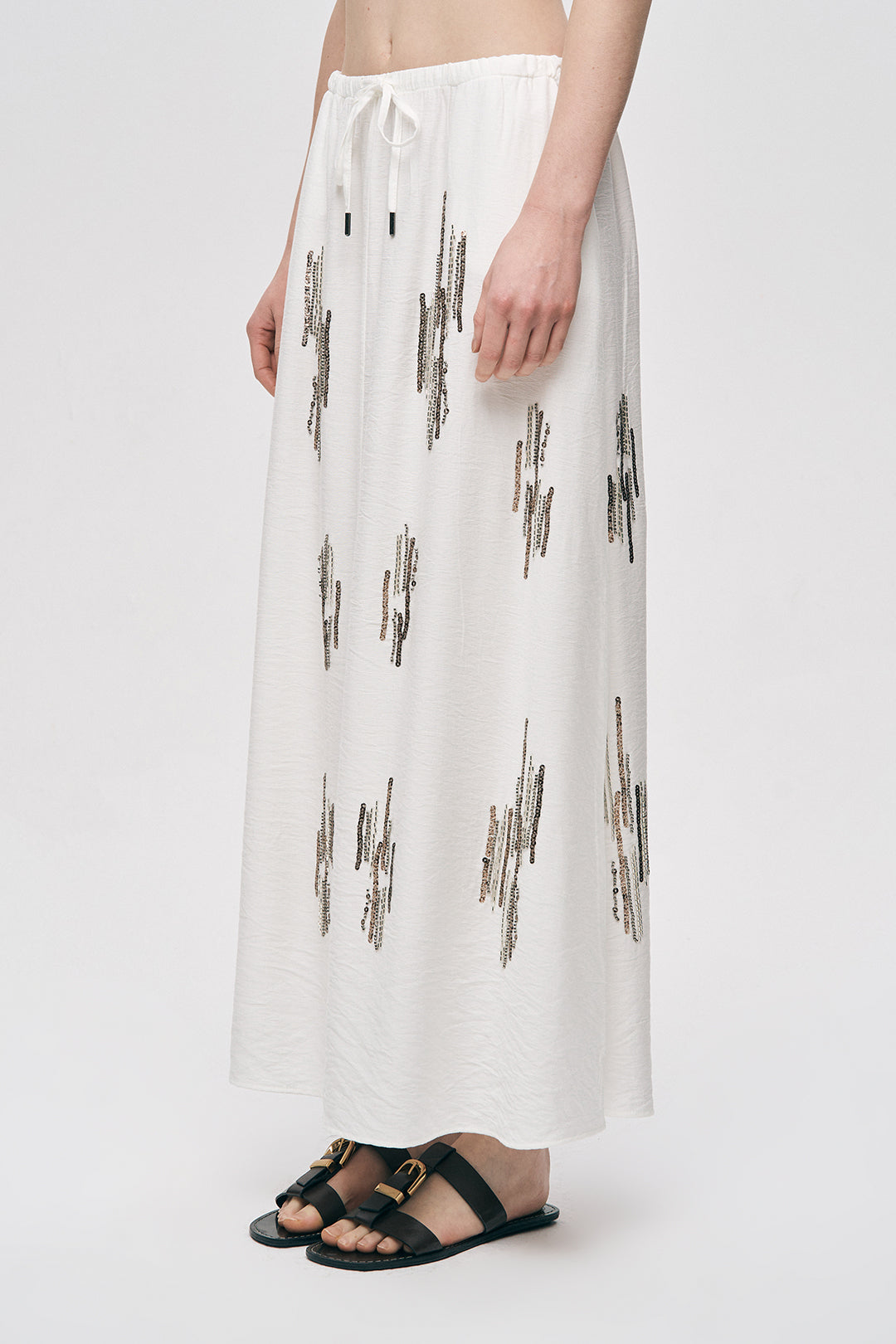 Orfeonegro Ekru Parıltılı İşleme Detaylı Beli Bağcıklı Maxi Boy Etek