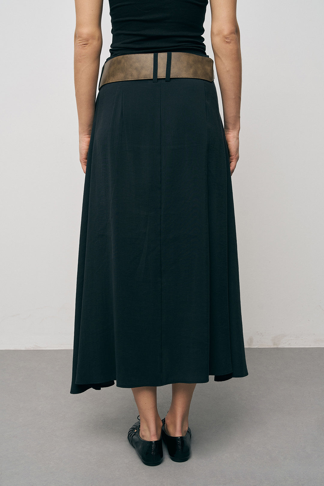 Orfeonegro Kemerli Kloş Siyah Midi Etek