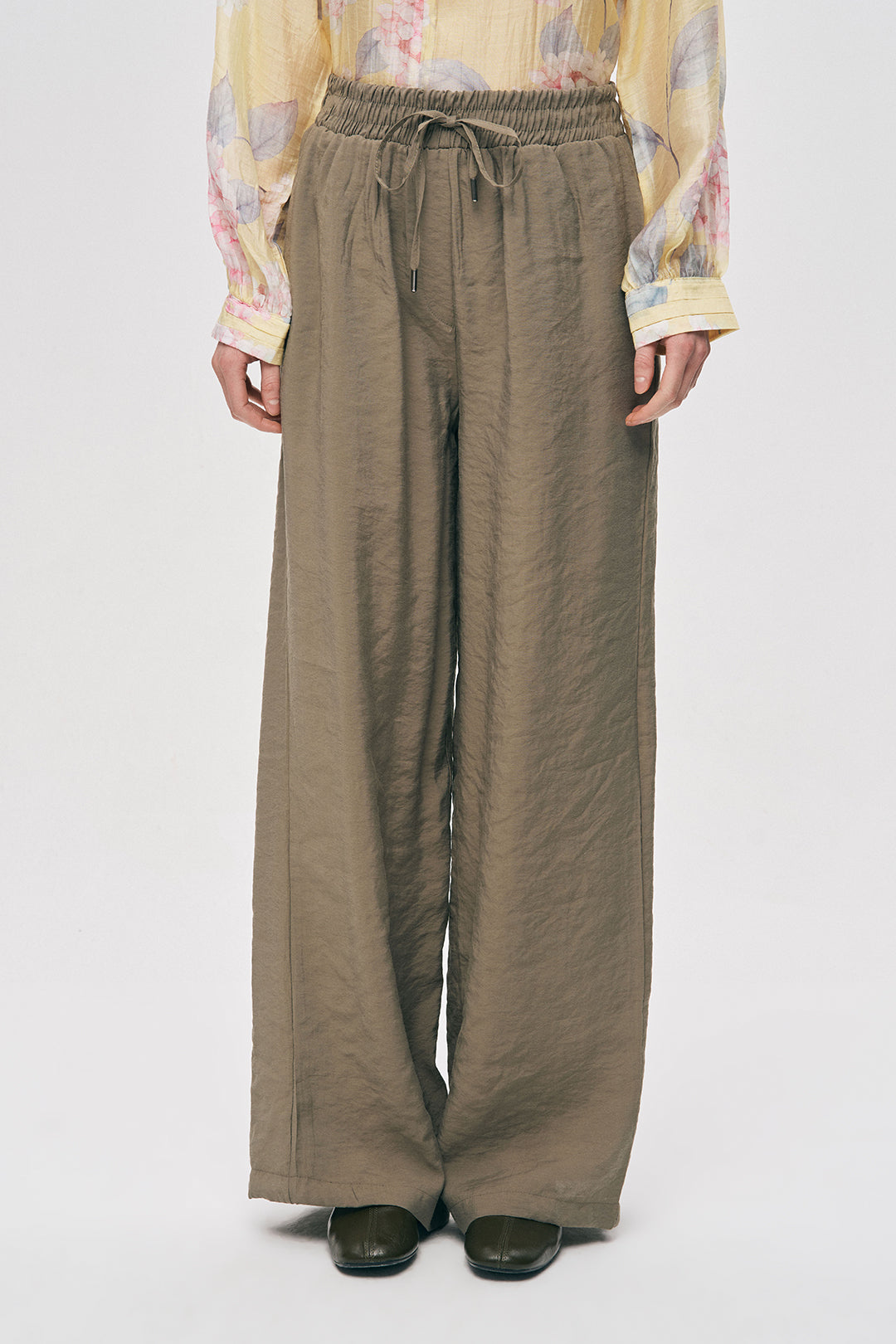 Büzgülü Bel Yazlık Kadın Pantolon Vizon