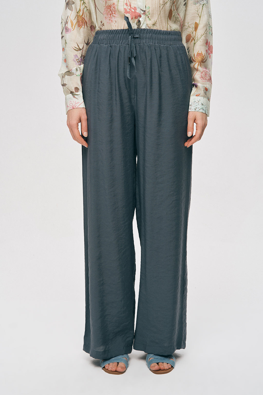 Bol Paça Rahat Kalıp Kumaş Pantolon Antrasit