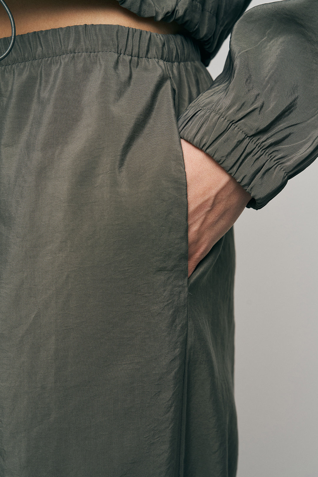 Orfeonegro Bağlama Detaylı Lastikli Paça Haki Pantolon