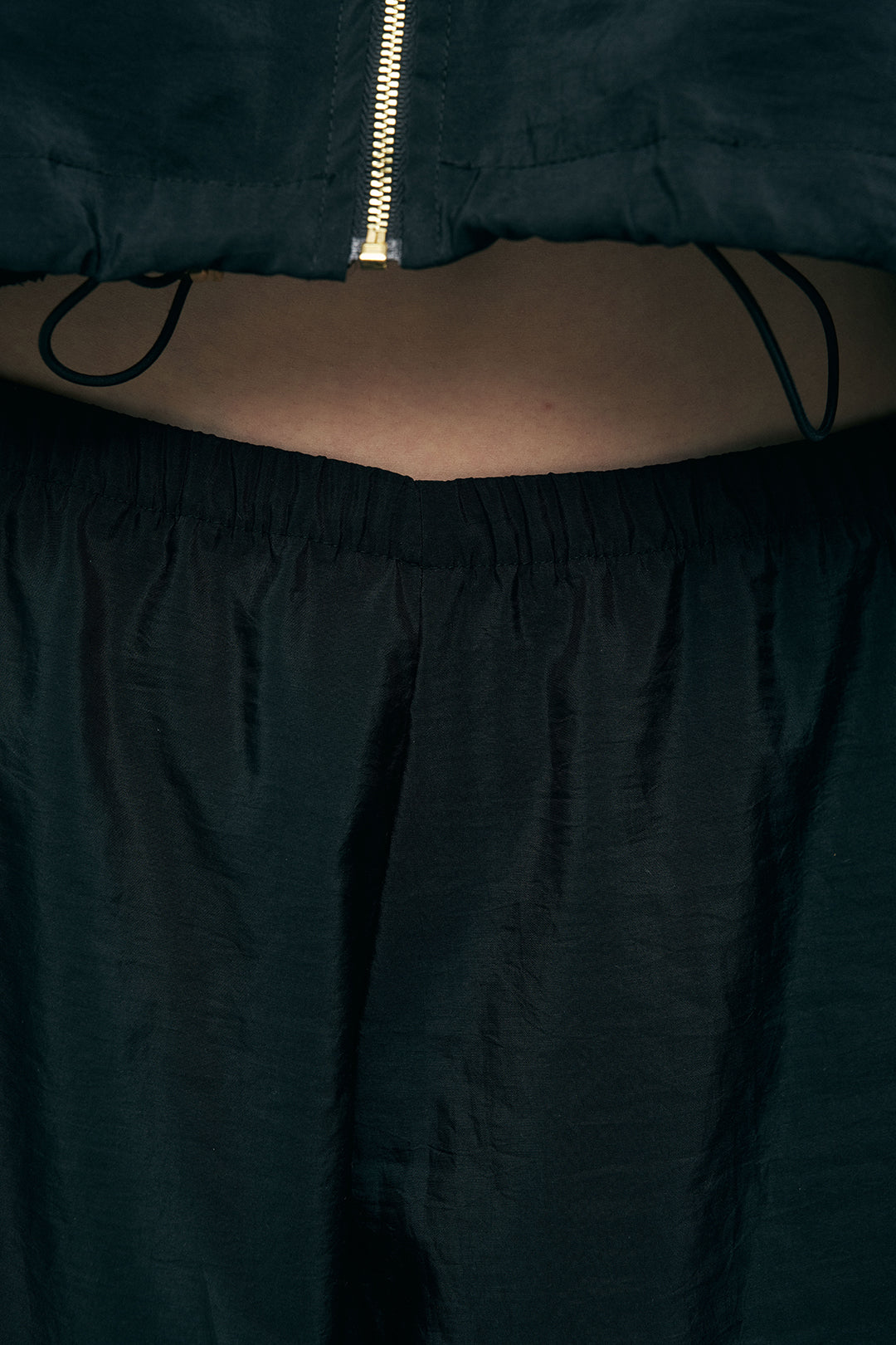 Orfeonegro Bağlama Detaylı Lastikli Paça Siyah Pantolon