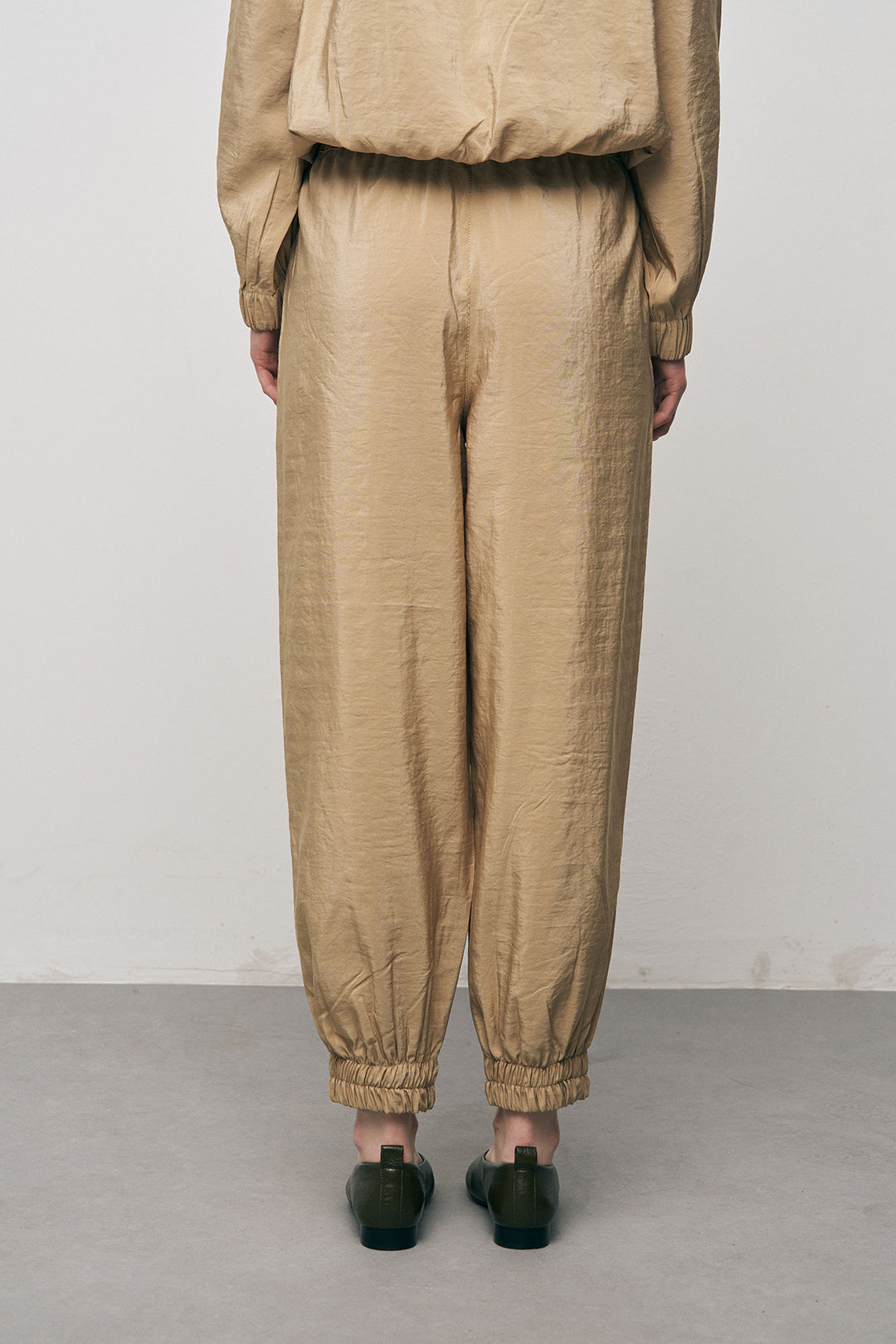 Orfeonegro Beli Lastikli ve Paçası Bağlama Detaylı Bej Pantolon