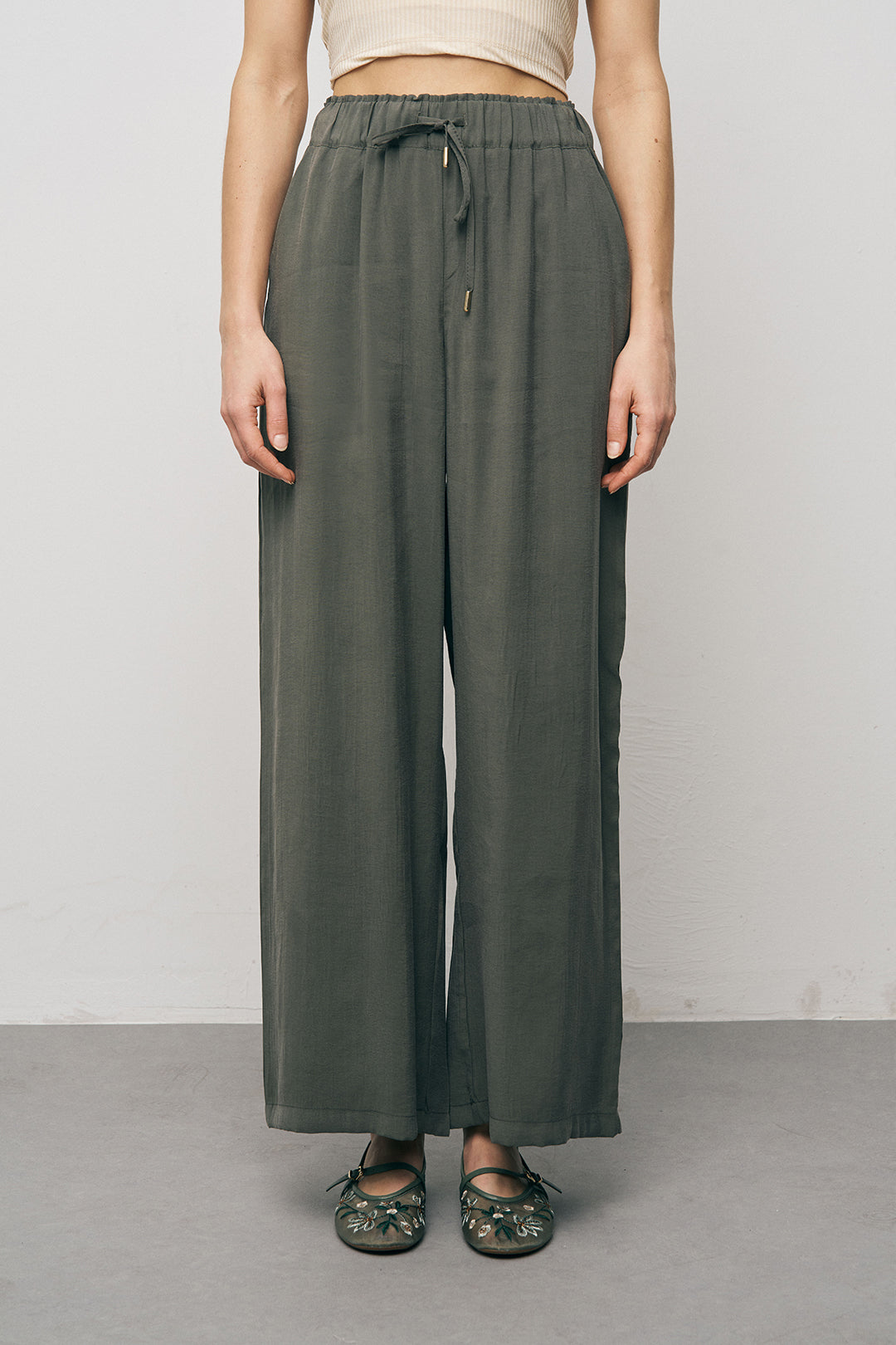 Orfeonegro Haki Beli Bağcıklı Lastikli Bol Paça Pantolon