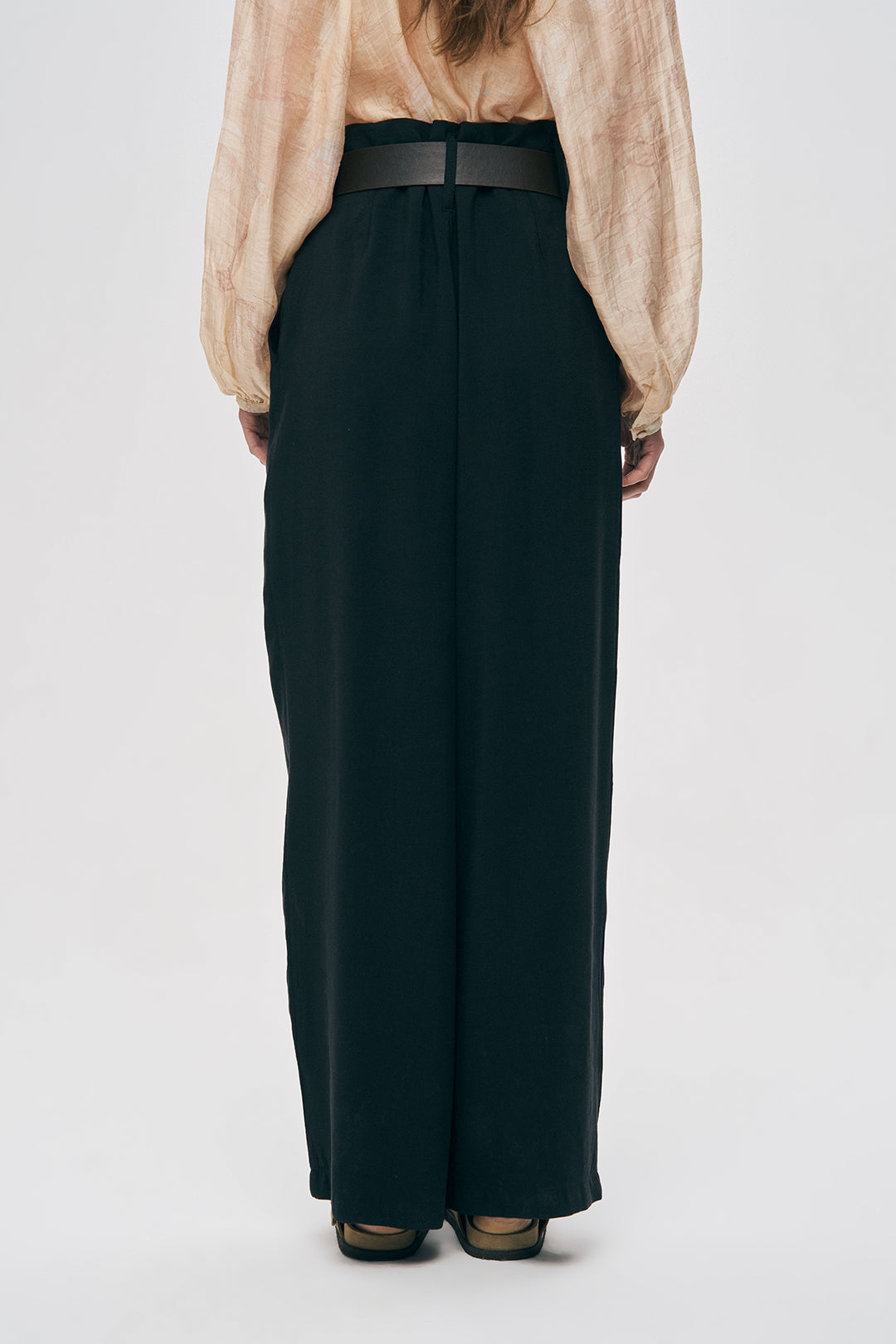 Yüksek Bel Bol Paça Pilili Siyah Keten Pantolon