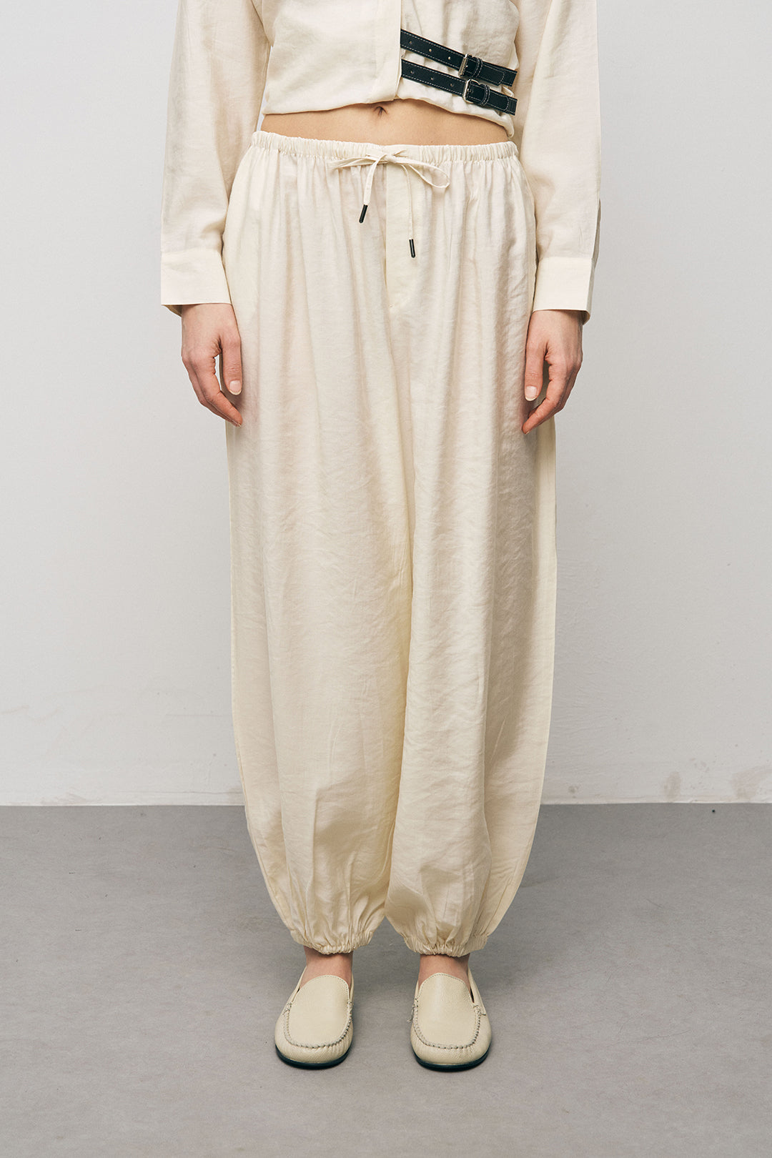 Orfeonegro Rahat Kesim Paçası Büzgülü Ekru Jogger Pantolon