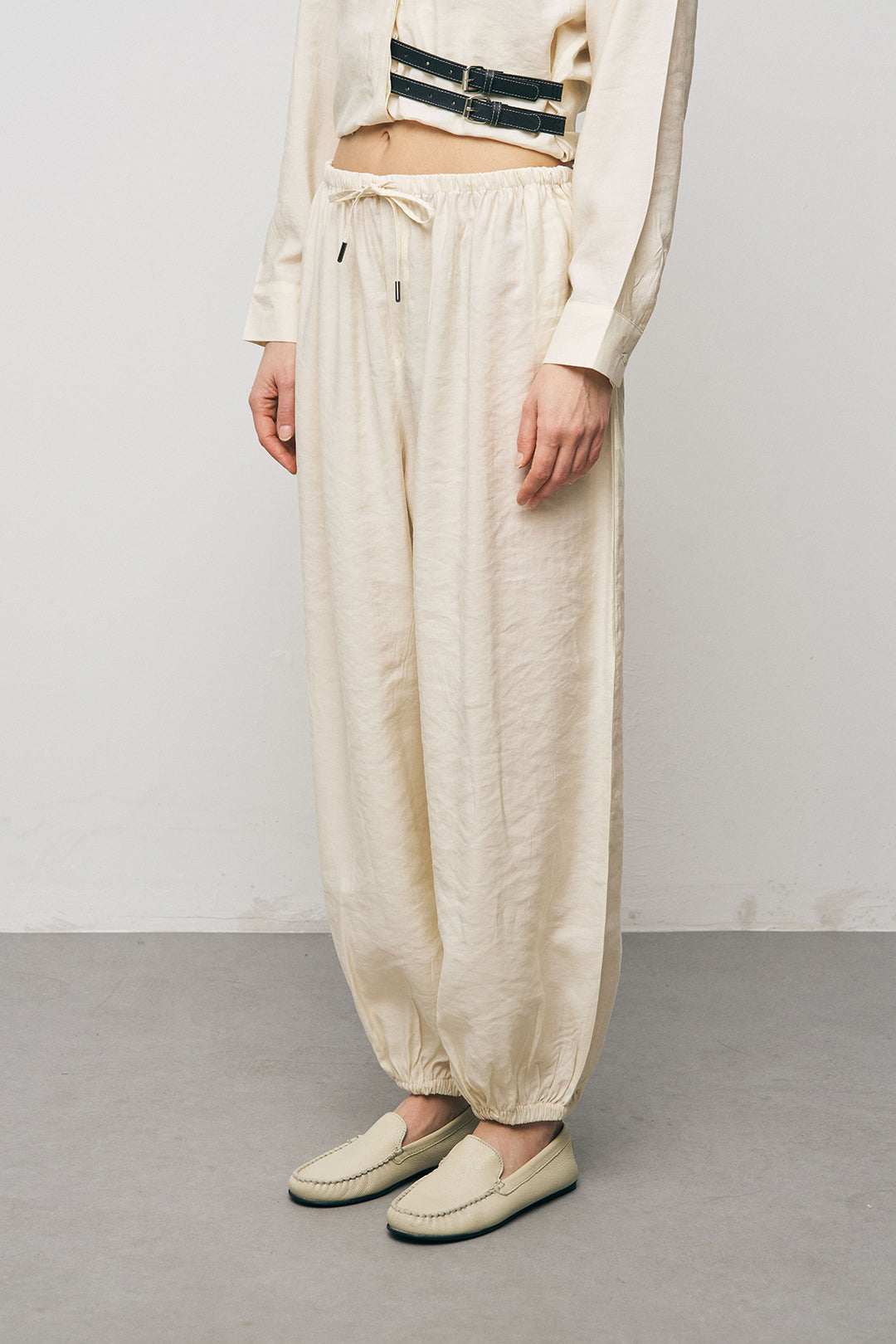 Orfeonegro Rahat Kesim Paçası Büzgülü Ekru Jogger Pantolon