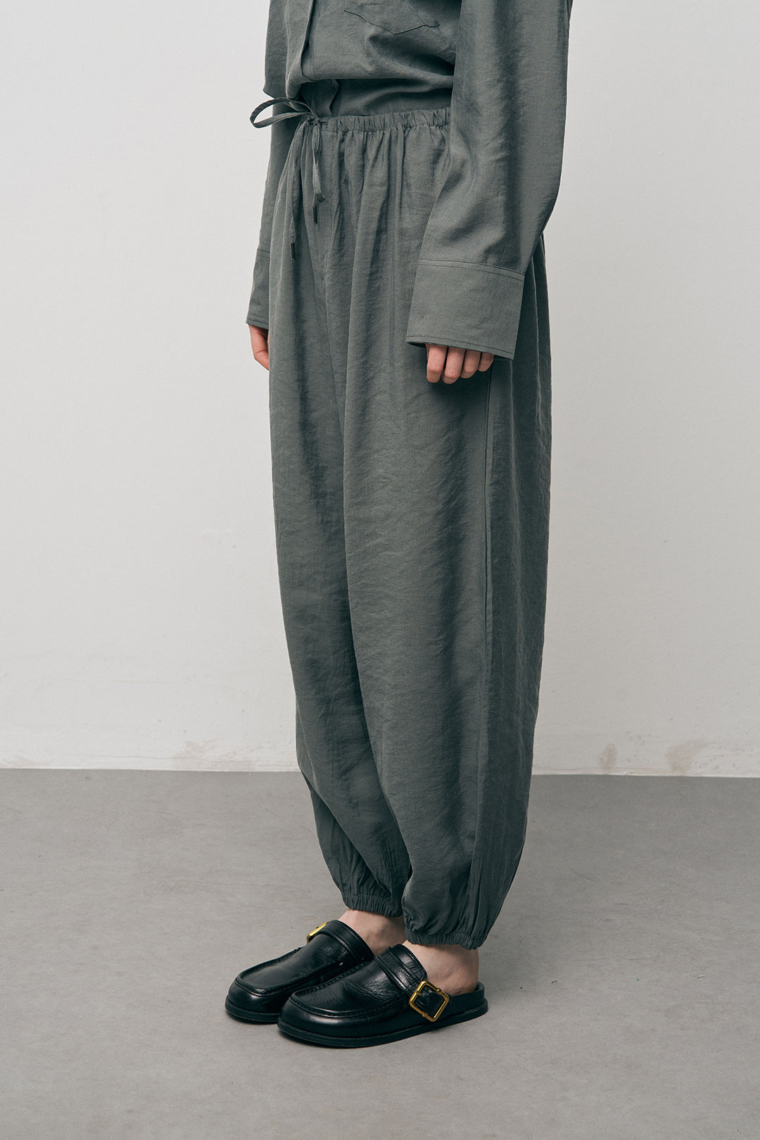 Orfeonegro Rahat Kesim Paçası Büzgülü Haki Jogger Pantolon