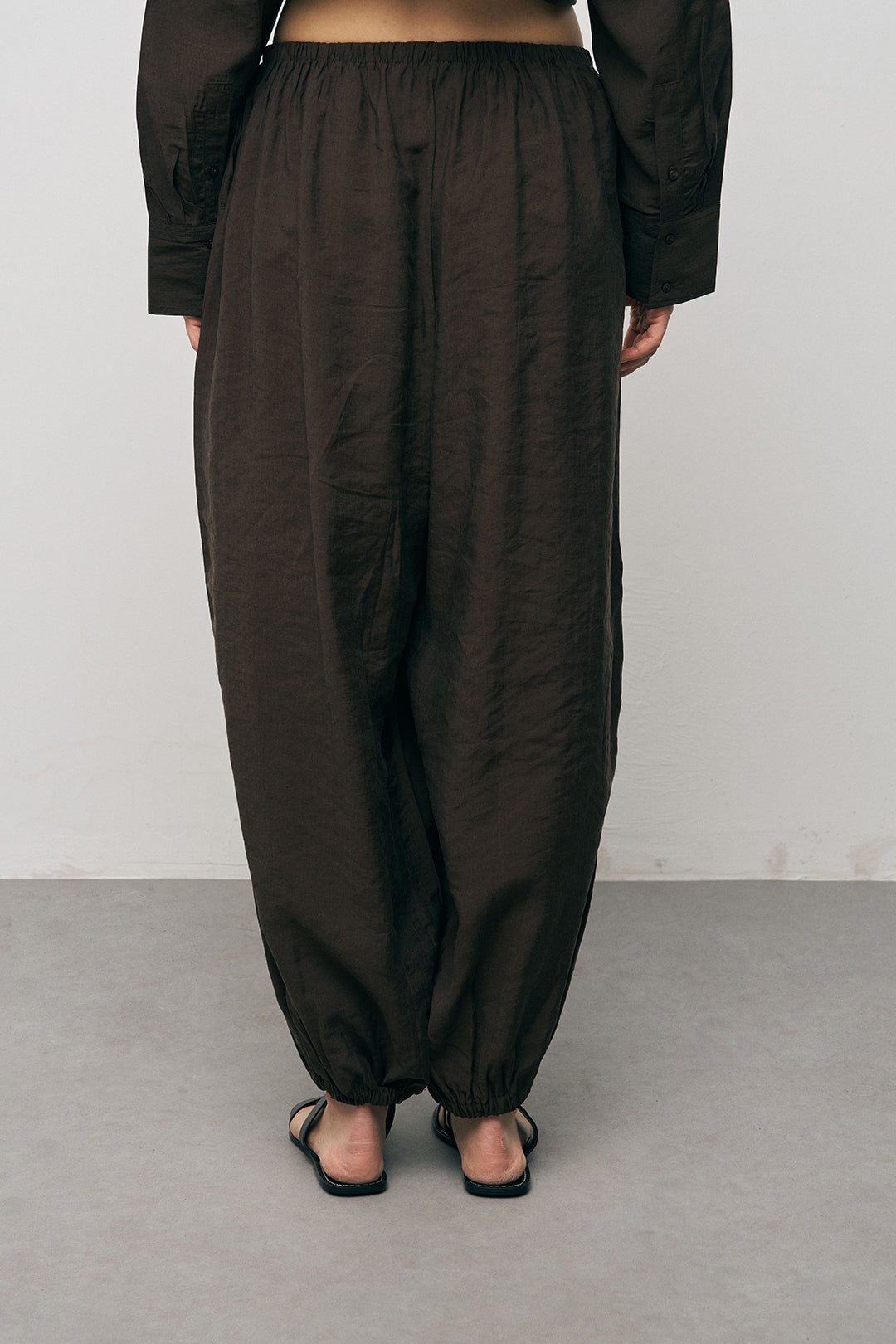 Orfeonegro Rahat Kesim Paçası Büzgülü Kahve Jogger Pantolon