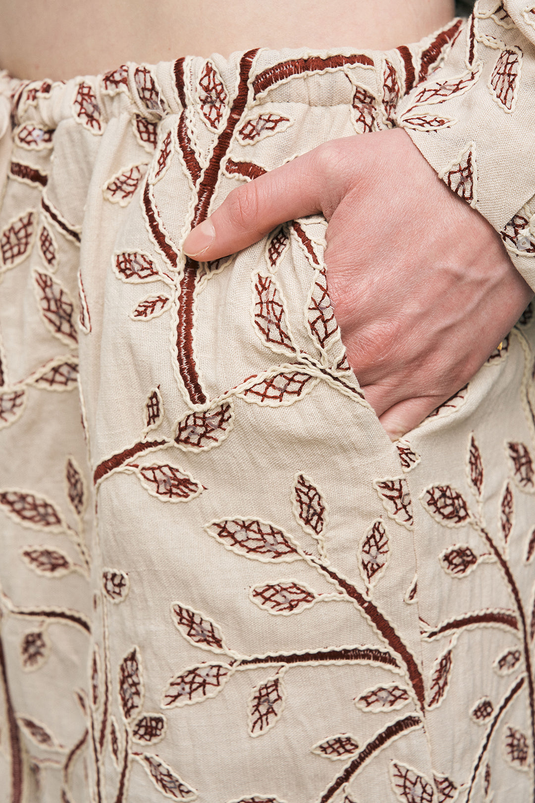 Orfeonegro Yaprak Nakışlı Beli Bağcıklı Bordo Bohem Pantolon