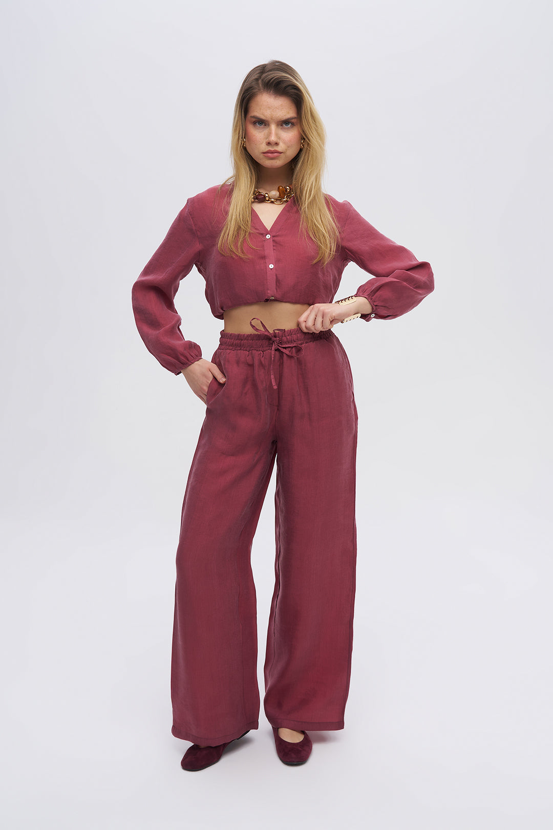 Beli Lastikli ve Bağcıklı Bol Paça Pantolon