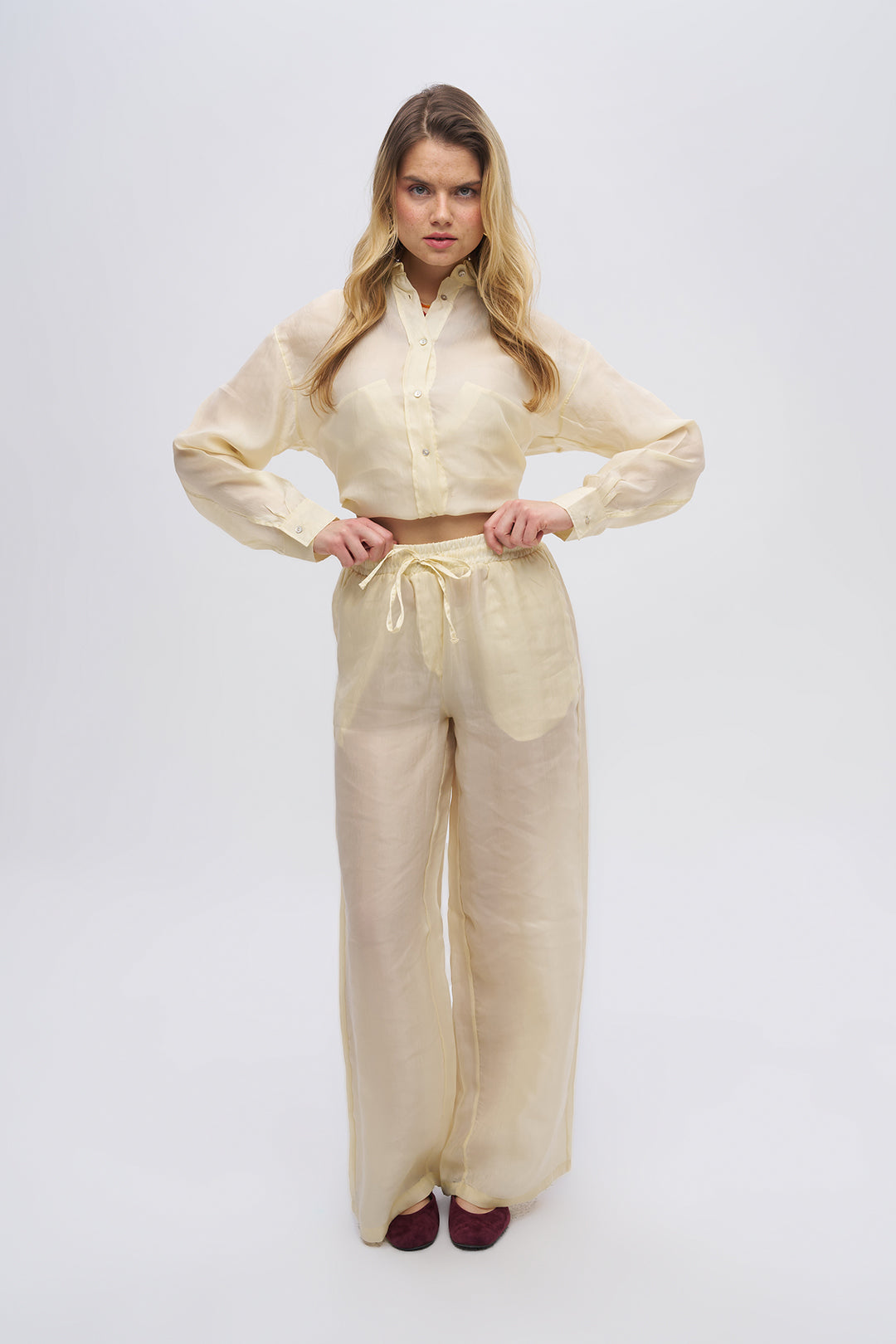 Beli Lastikli ve Bağcıklı Bol Paça Pantolon Sarı