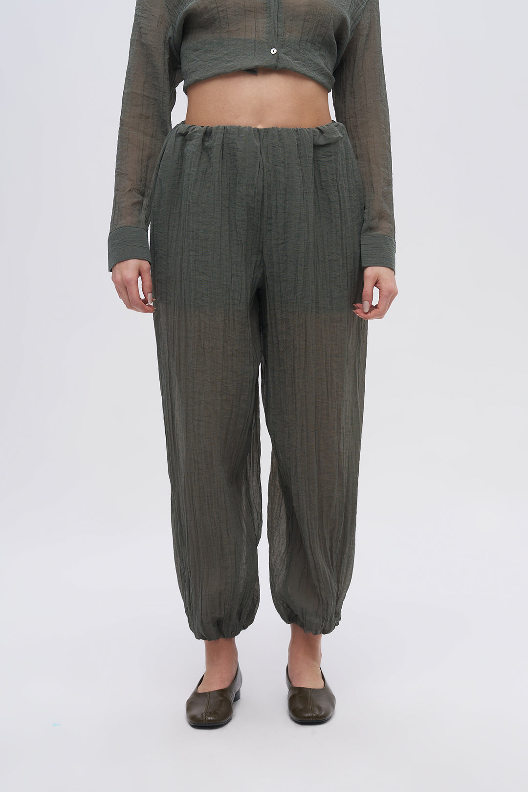 Beli ve Paçası Lastikli Dokulu Balon Pantolon Haki