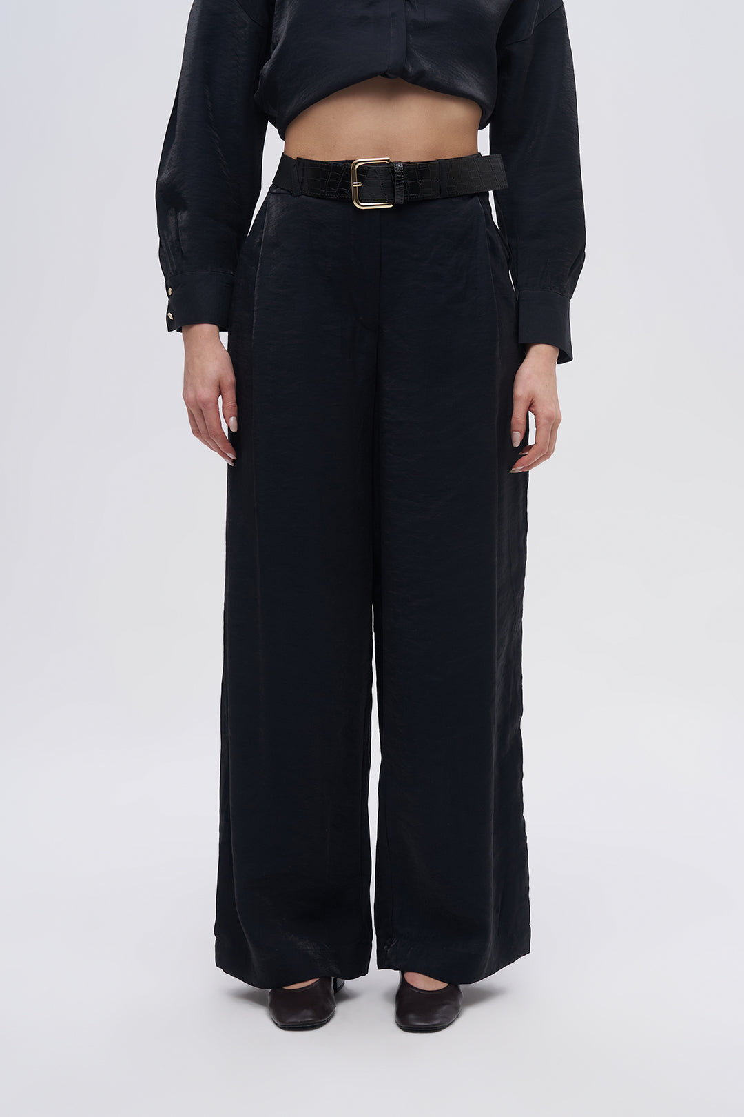 Kadın Siyah Yüksek Bel Dökümlü Kemer Detaylı Palazzo Pantolon