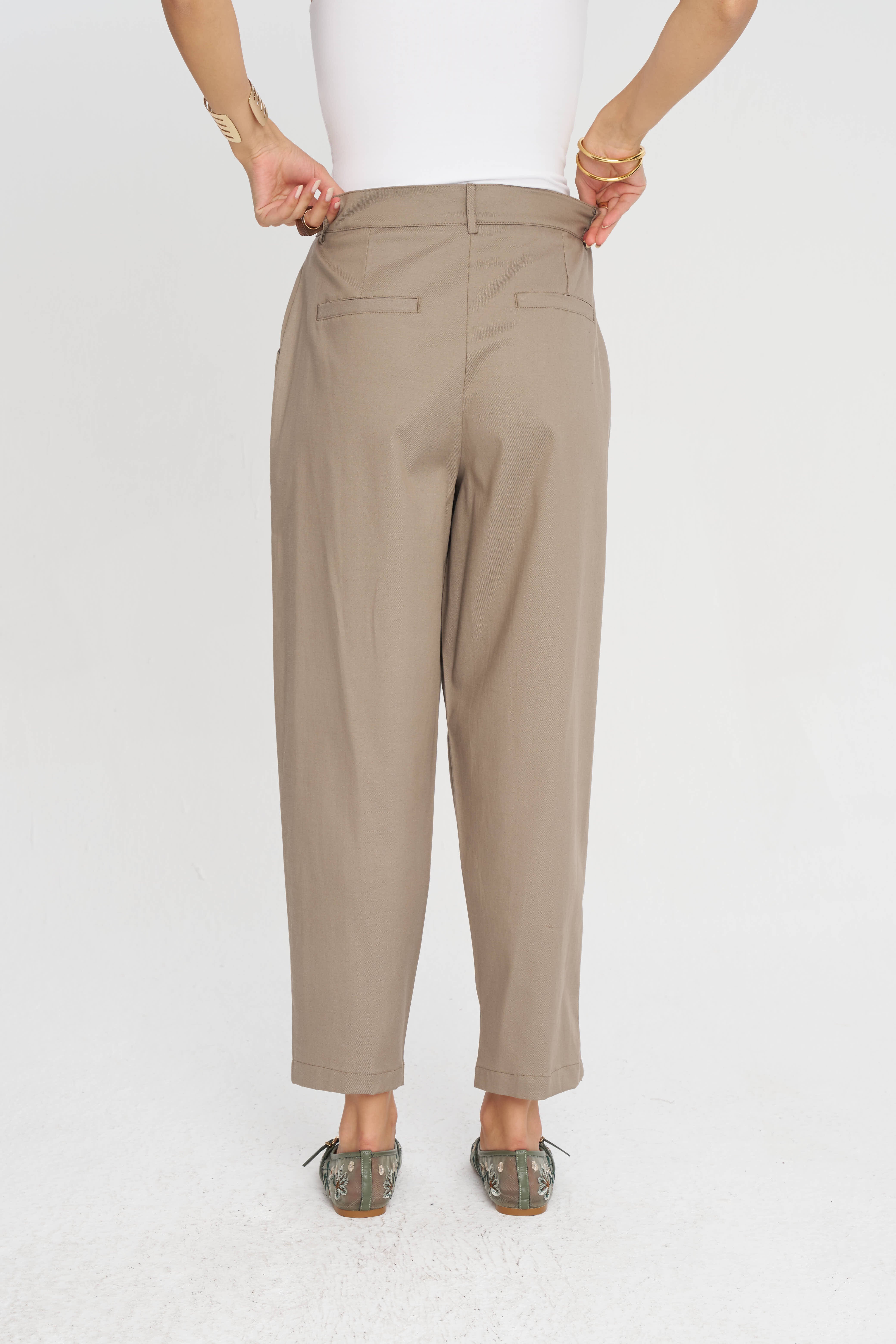 Toptan Düğme Detaylı Tencel Karışımlı Kadın Pantolon Vizon