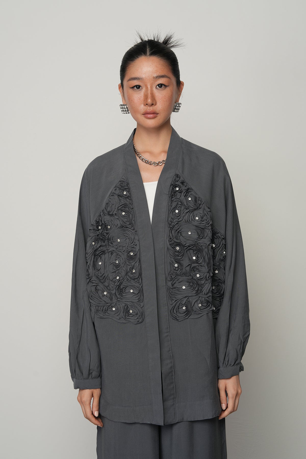 Toptan Gül ve Taş İşlemeli Kadın Kimono – Oversize / %90 Tencel Kumaş | Yerli Üretim 34542 Kimyon 34542 Antrasit