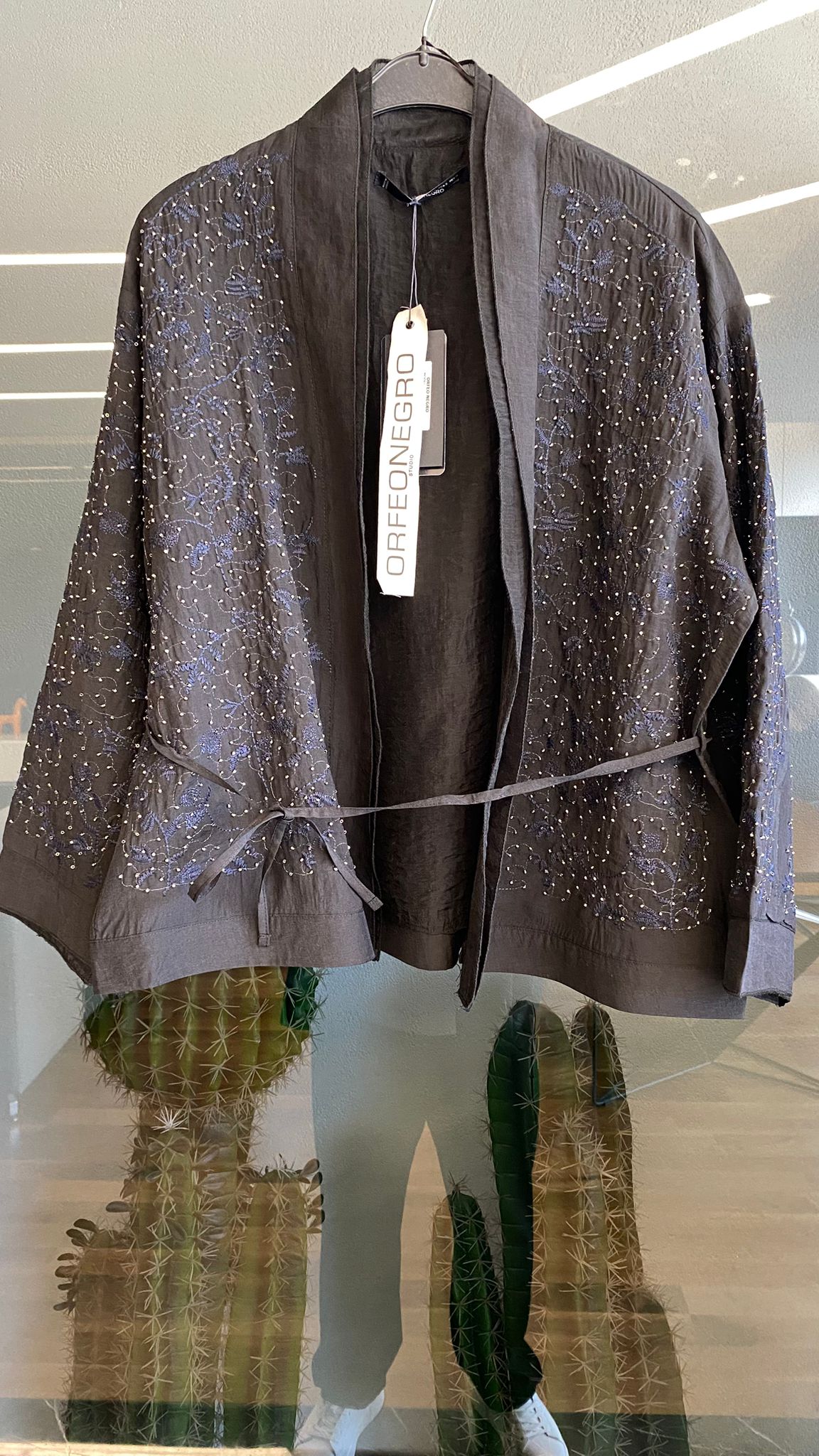 Nakış ve Boncuk İşlemeli Kimono Siyah ORFEONEGRO
